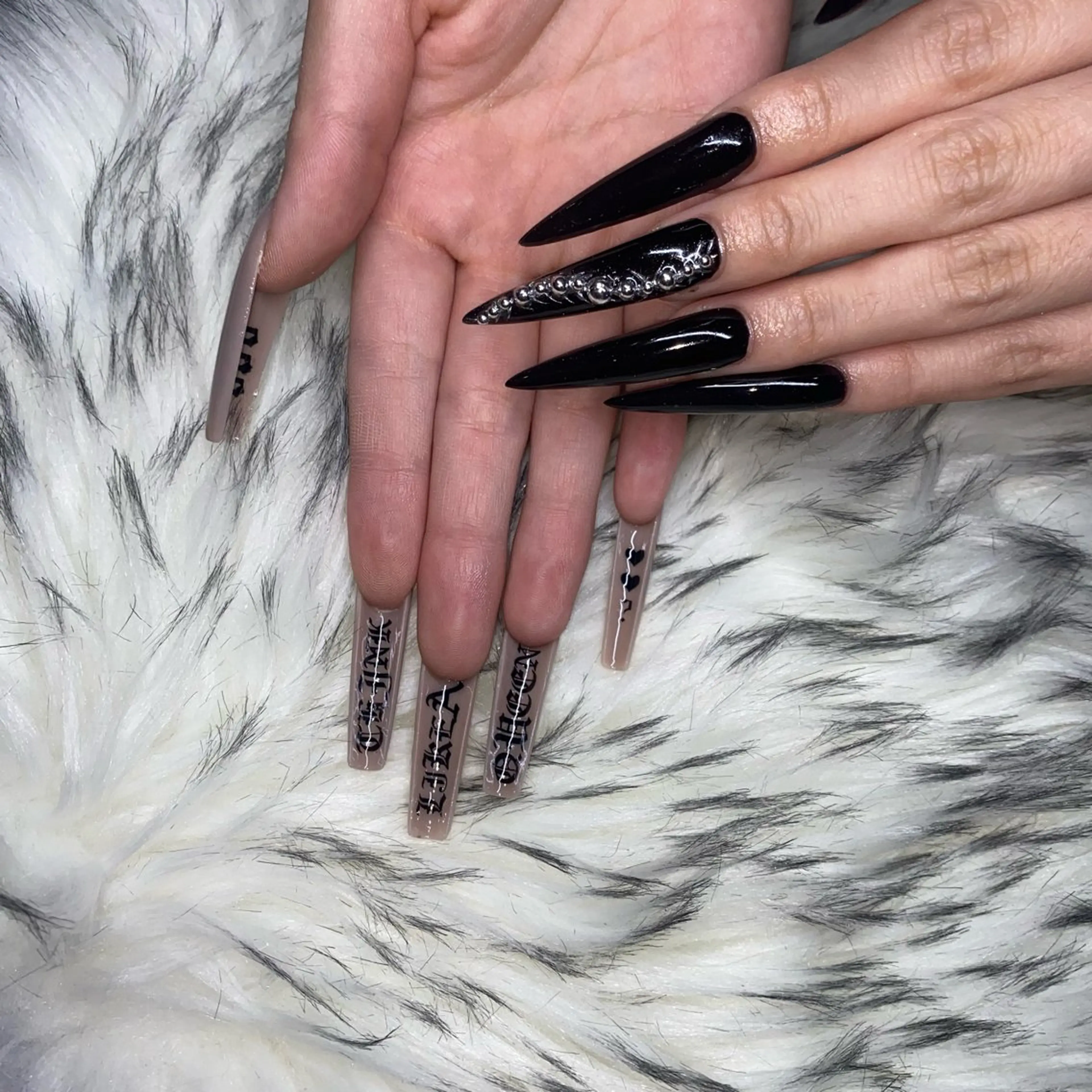 ネイル ハンドネイル la vie  Luire所属・la vie Luire ｱｽｶのネイルデザイン