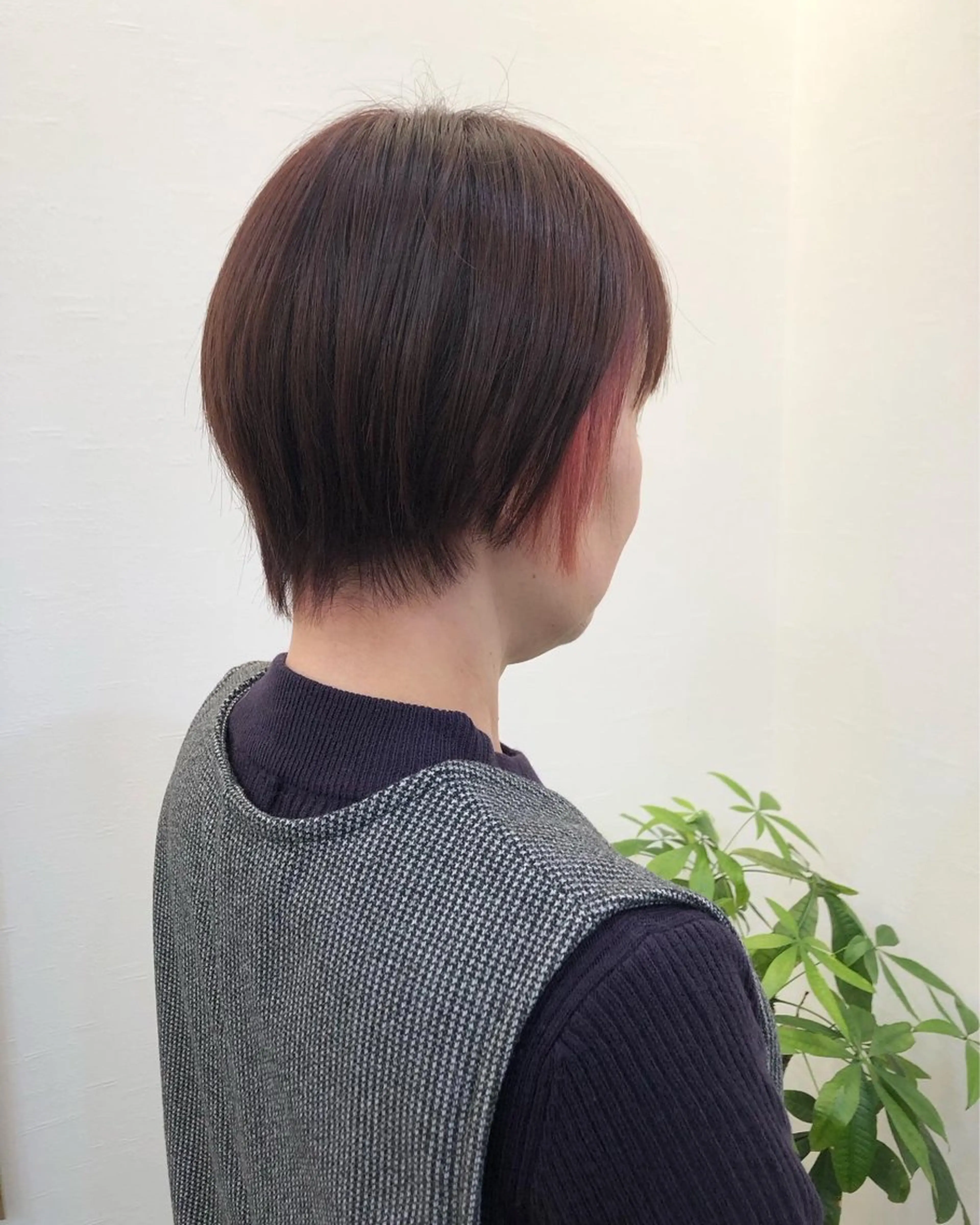 カラー Ruang所属・ツノガイ エリのヘアスタイル