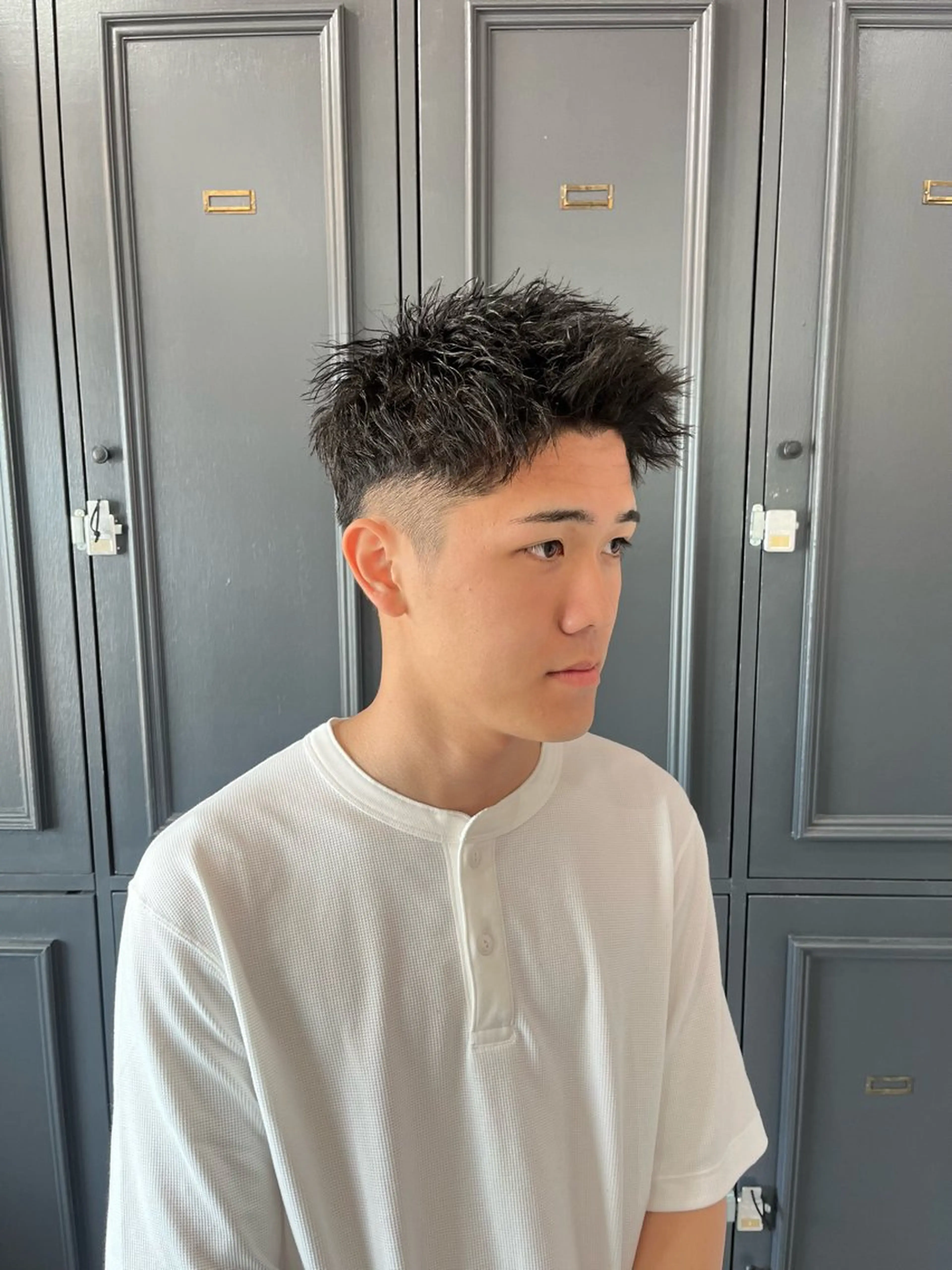 ショート パーマ ショートヘア ツイストパーマ カット パーマ Log所属・甲斐 匠悟のヘアスタイル