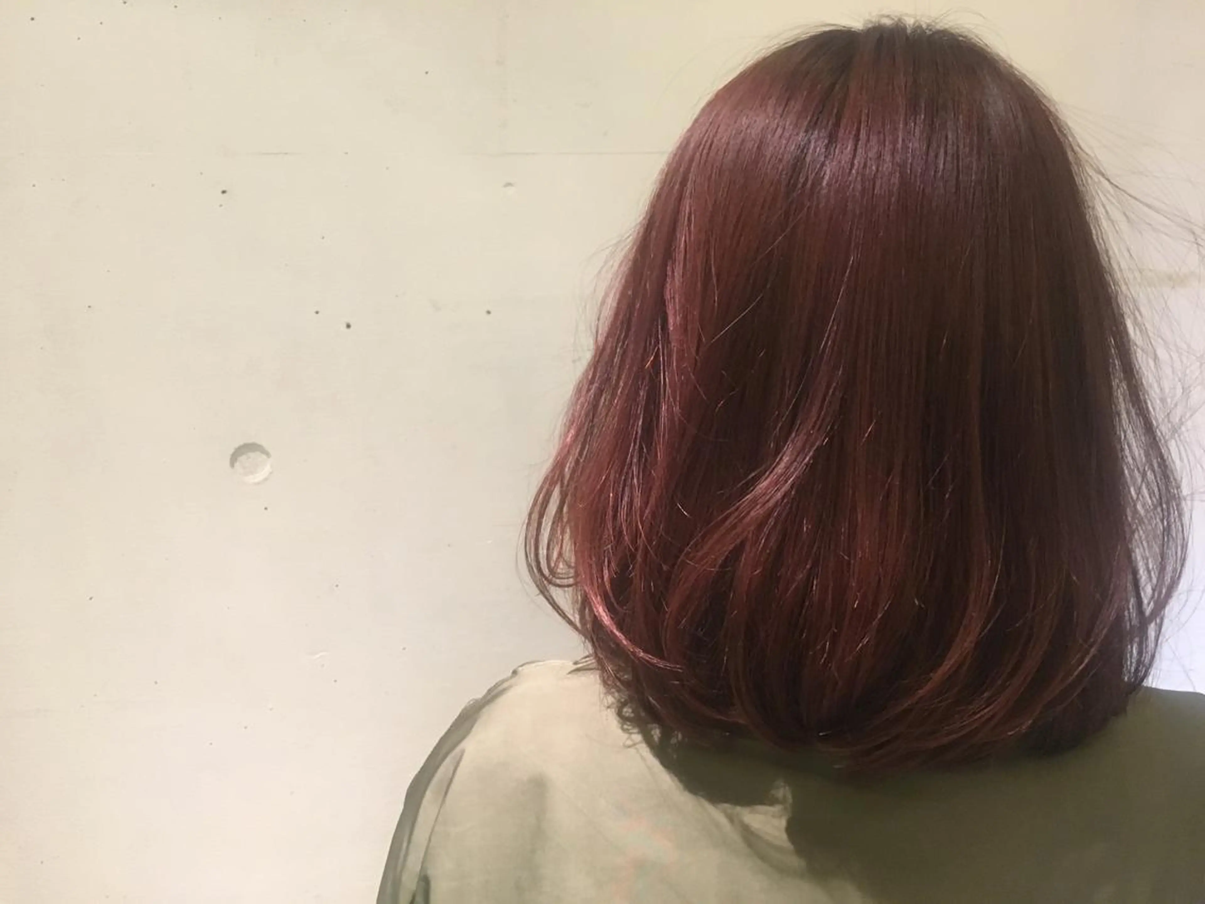ミディアム カラー パーマ ヘアアレンジ ミディアムパーマ ボルドーカラー トリートメント apish aoyama所属・武 愛子の眉毛・アイブロウイメージ