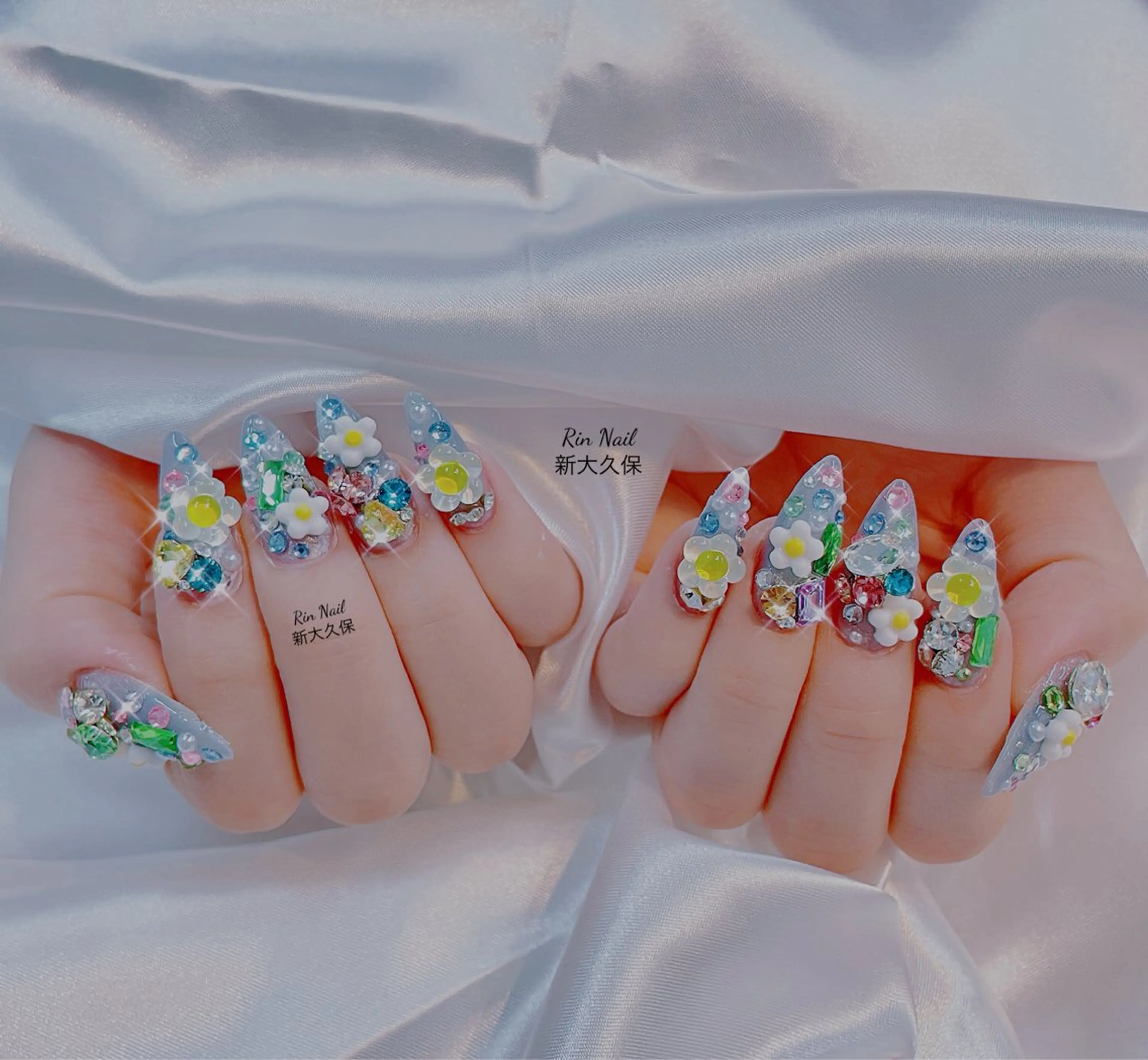 ネイル チークネイル フレンチネイル ガラスフレンチ グラデーション キラキラネイル ハンドネイル Rin Nail所属・Rin Nailのネイルデザイン