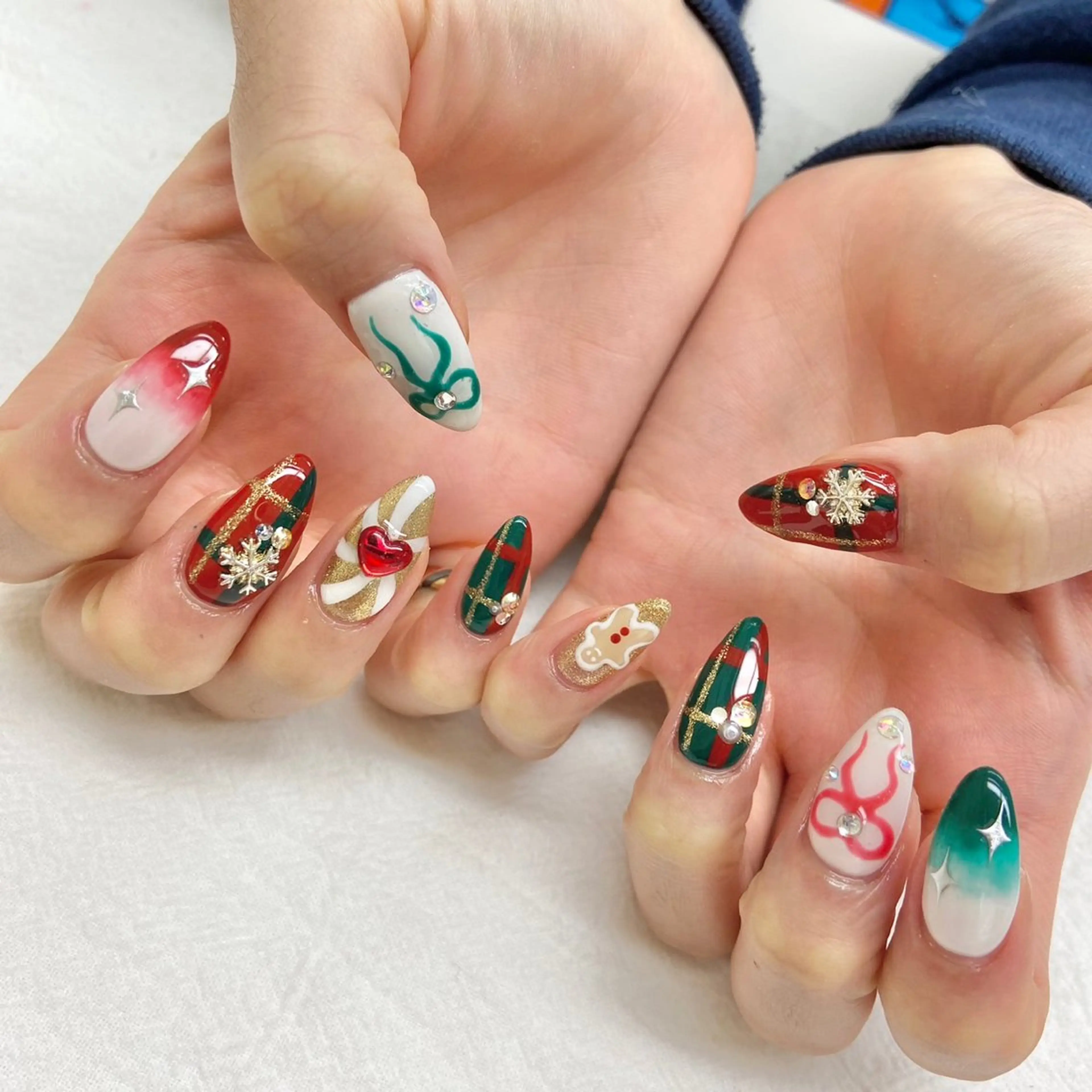 ロング クリスマス nail jaol池袋店所属・ネイルJaol 池袋のネイルデザイン