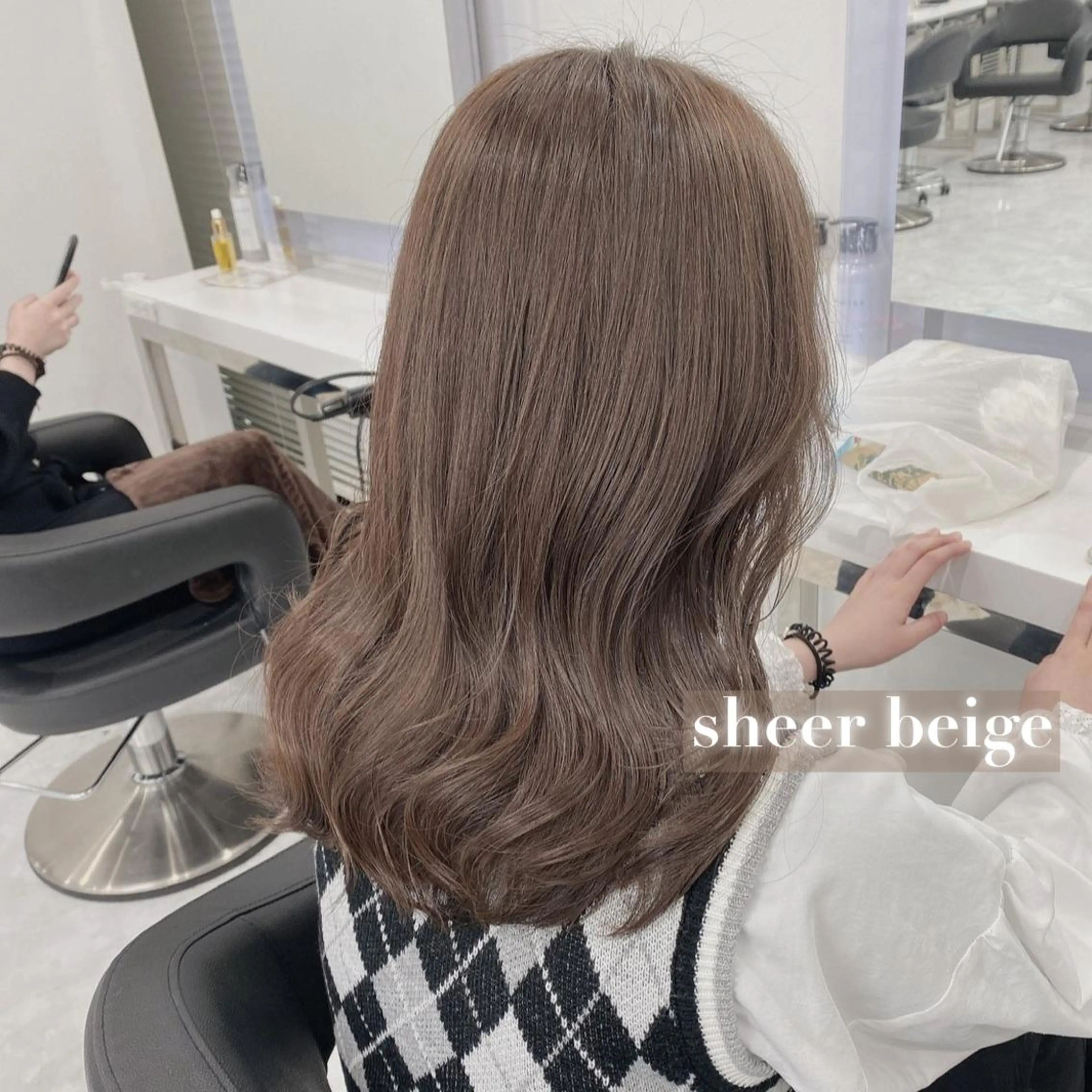 セミロング ヘアカラー トリートメント ヘッドスパ ヘアセット うる艶トレンドヘア 🕊️上野BABYのヘアスタイル