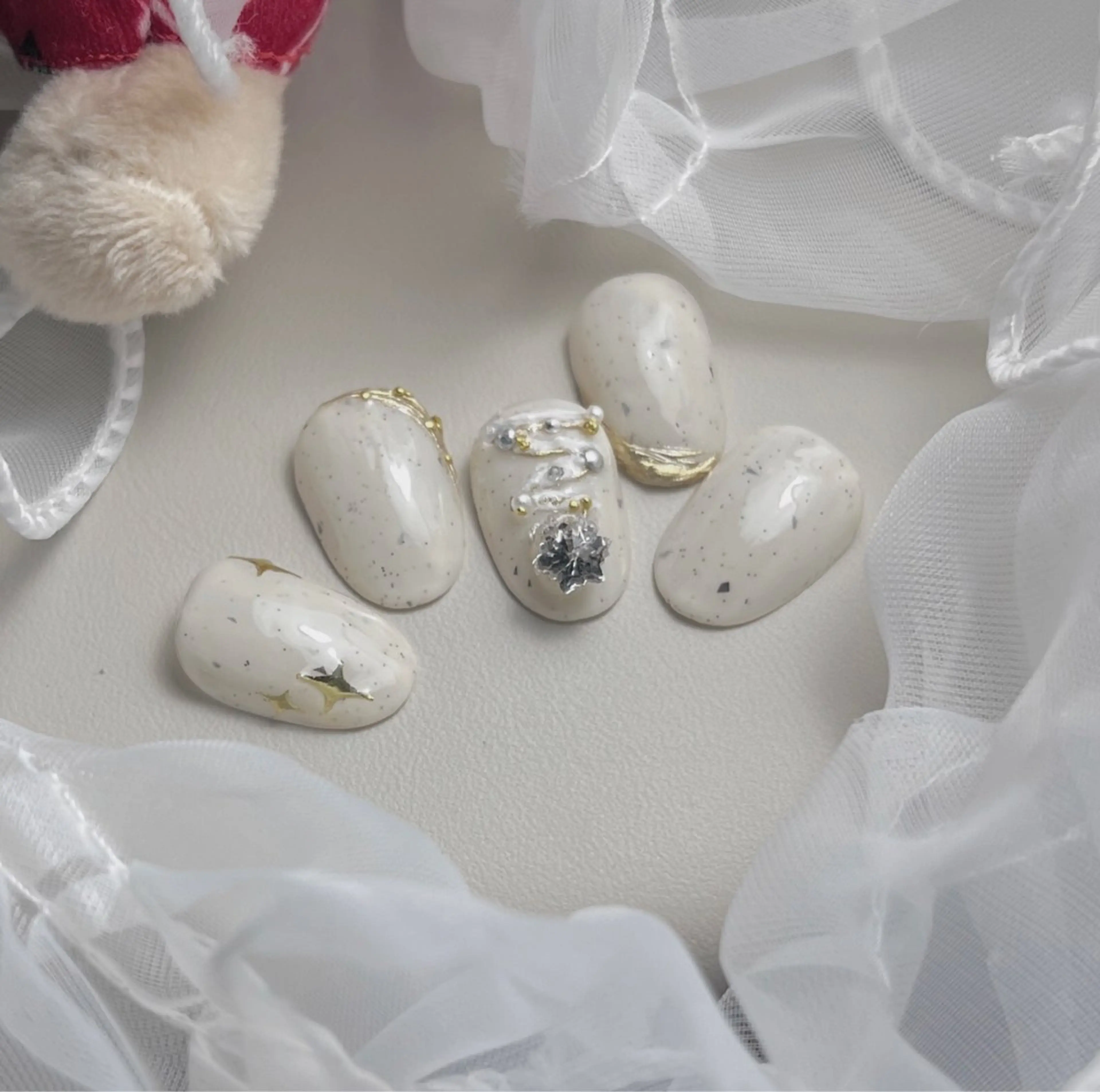 ネイル アートネイル 🦋y y Nail 🤍のネイルデザイン