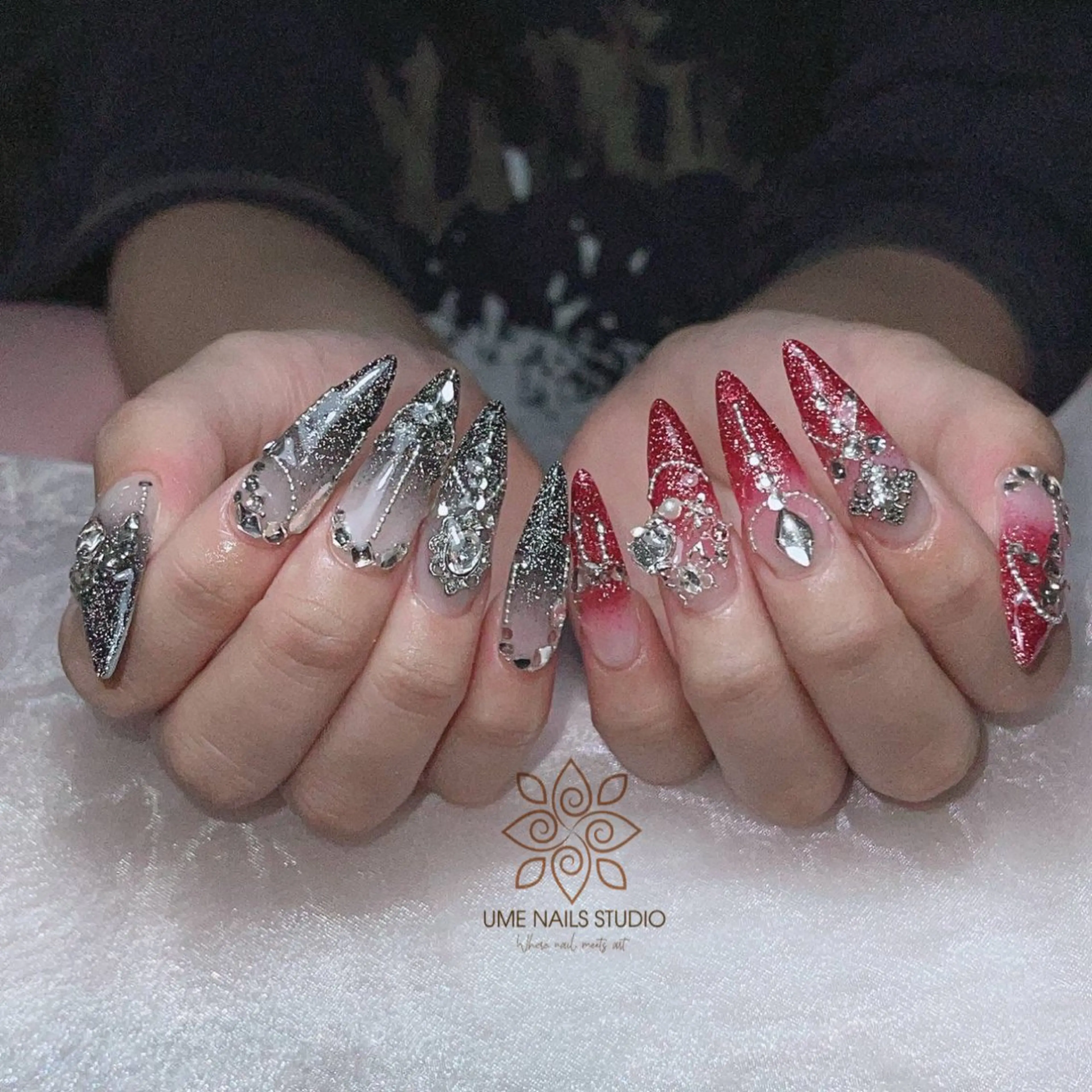 ネイル チークネイル クリアネイル ガーリー キラキラネイル 韓国ネイル ハンドネイル Ume Nail Studioのネイルデザイン