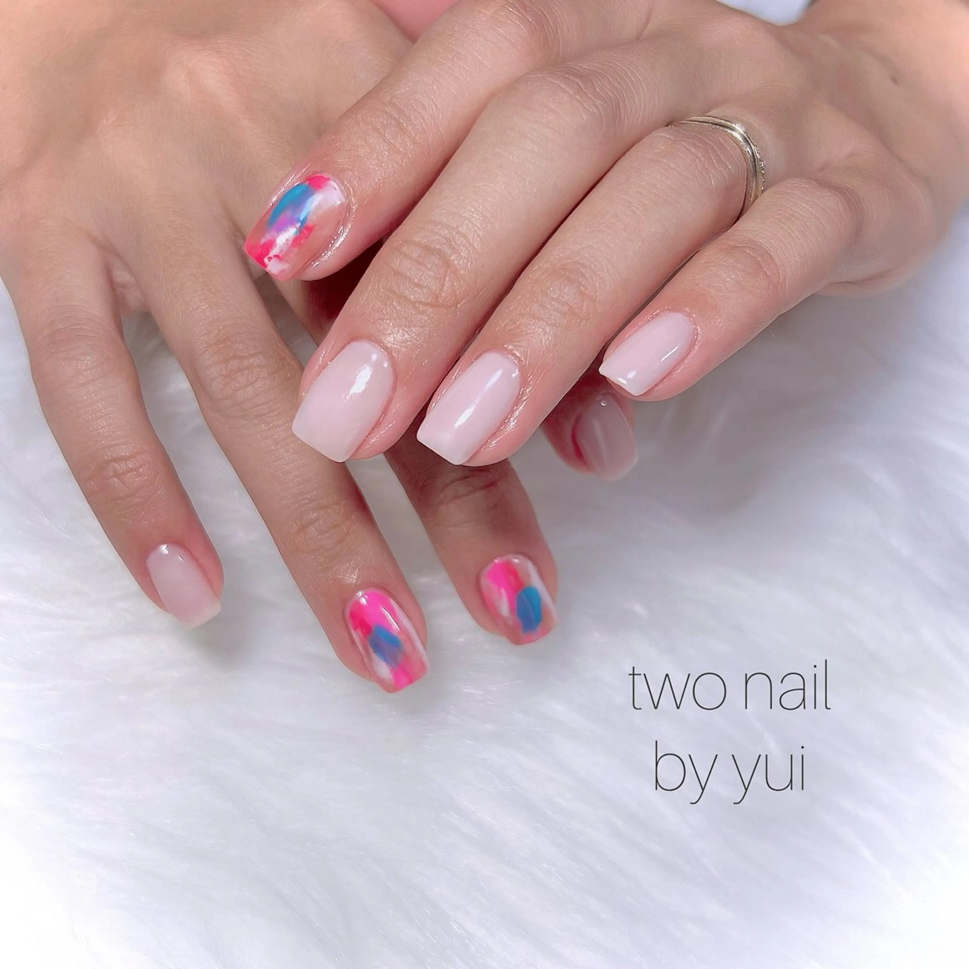 ネイル アートネイル ネイルチップ ホワイト ハンドネイル two nailのネイルデザイン