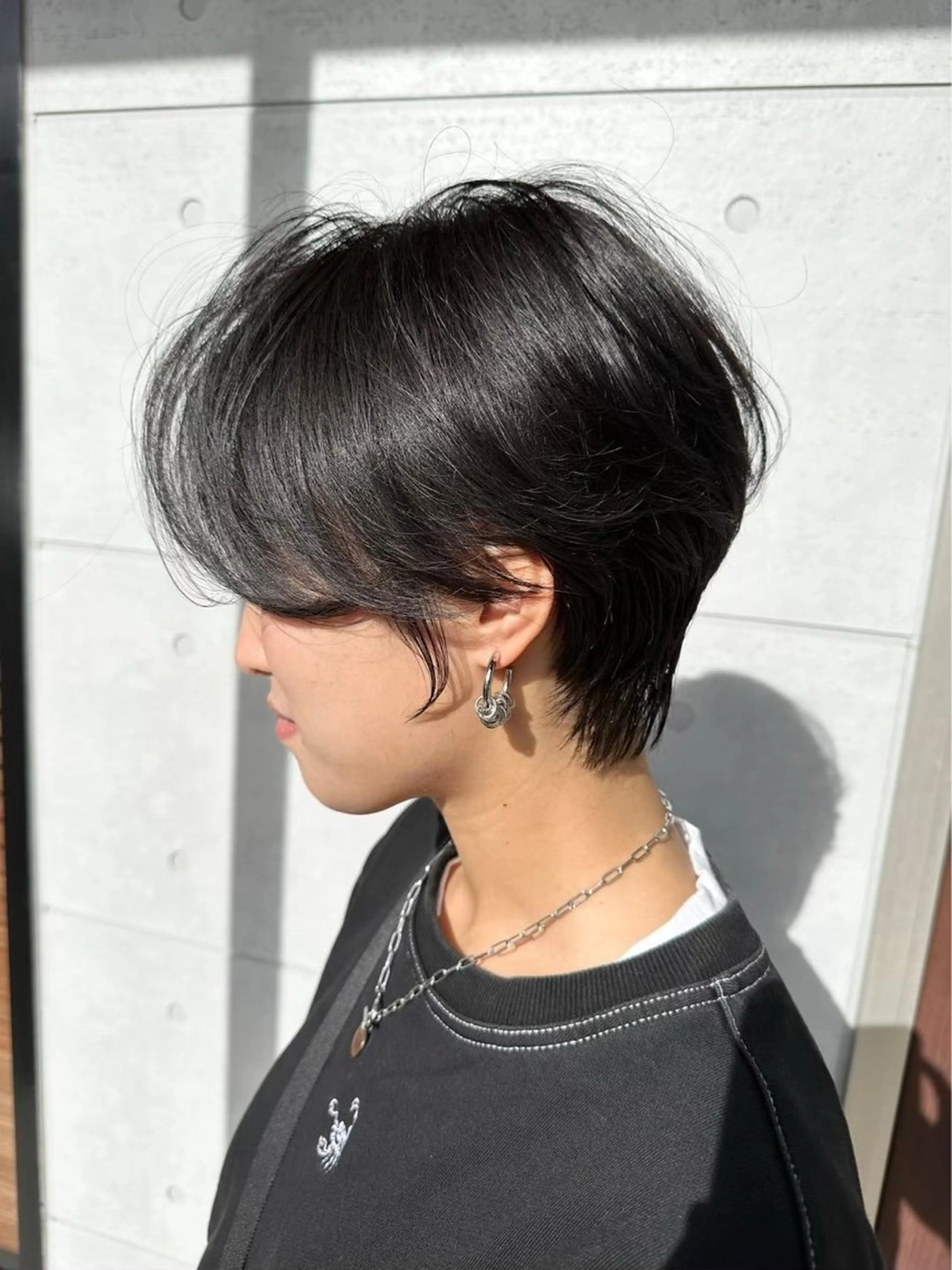 ショート カラー ブリーチ 透明感カラー ブリーチなしカラー ショートヘア ヘアカラー トリートメント 榊原 朋香のヘアスタイル