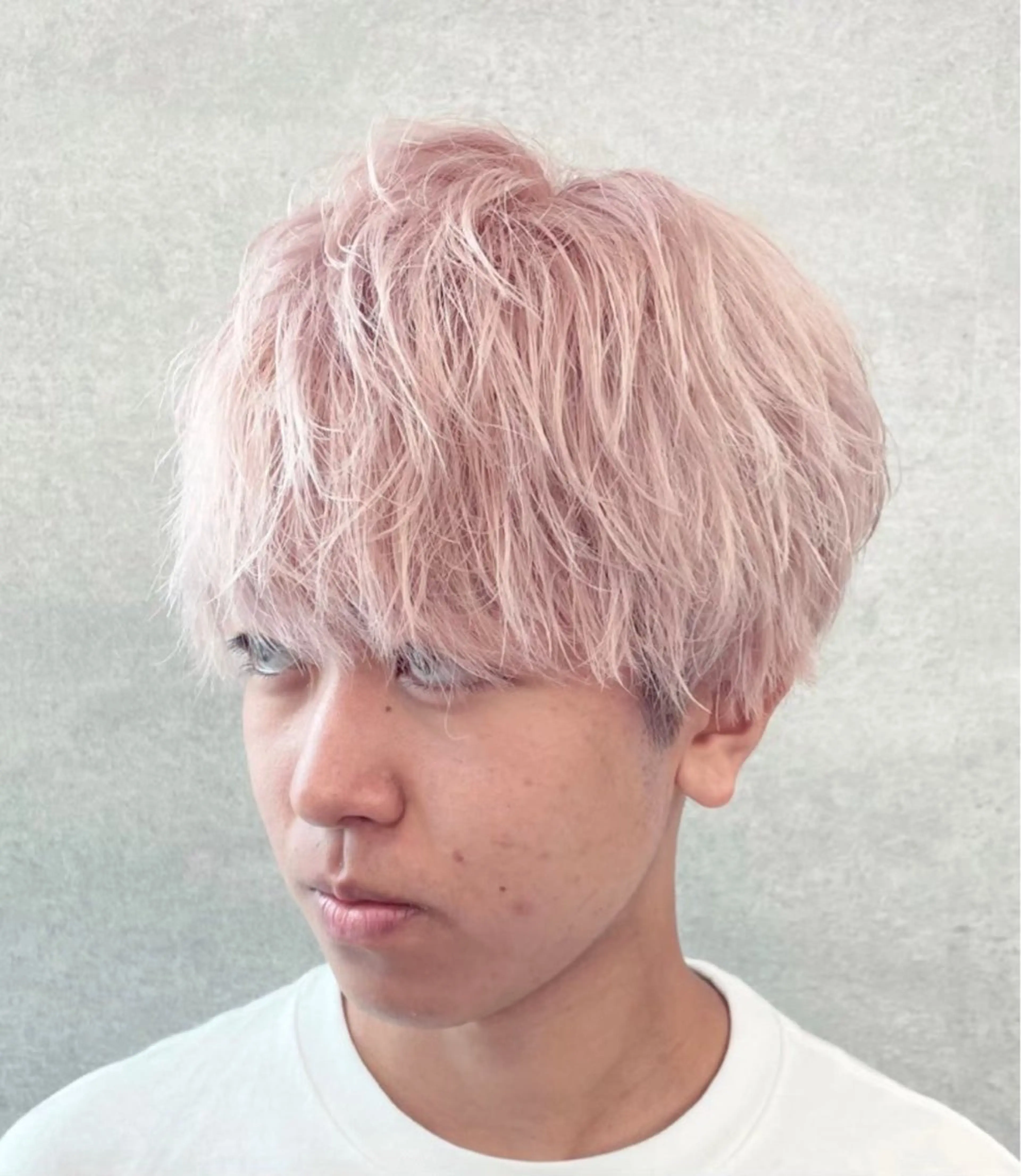 カラー ヘアアレンジ メンズ Ryo /韓国ヘア/ フェザー/ウルフのヘアスタイル