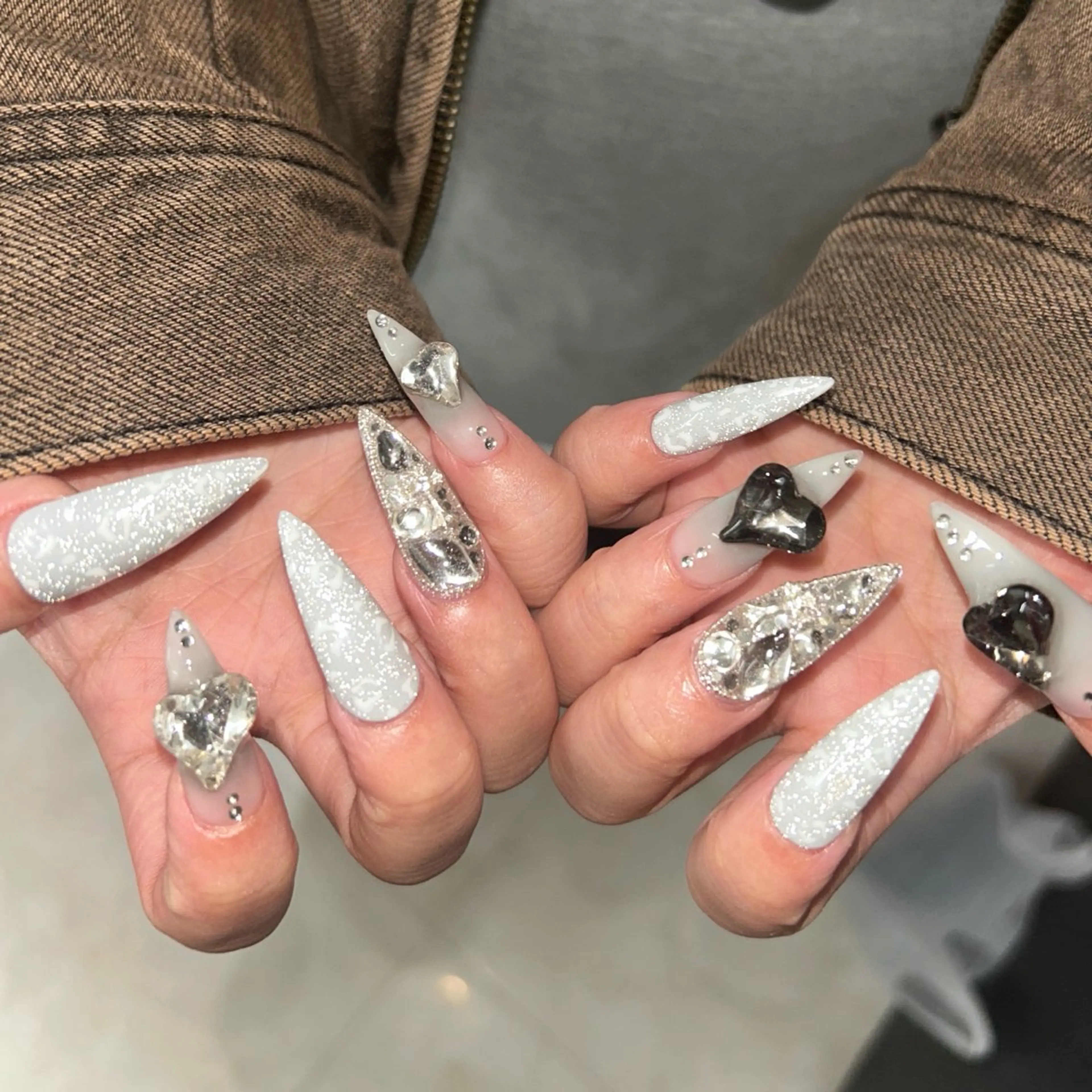 ネイル ハンドネイル MODA MANAMIᵕ̈のネイルデザイン