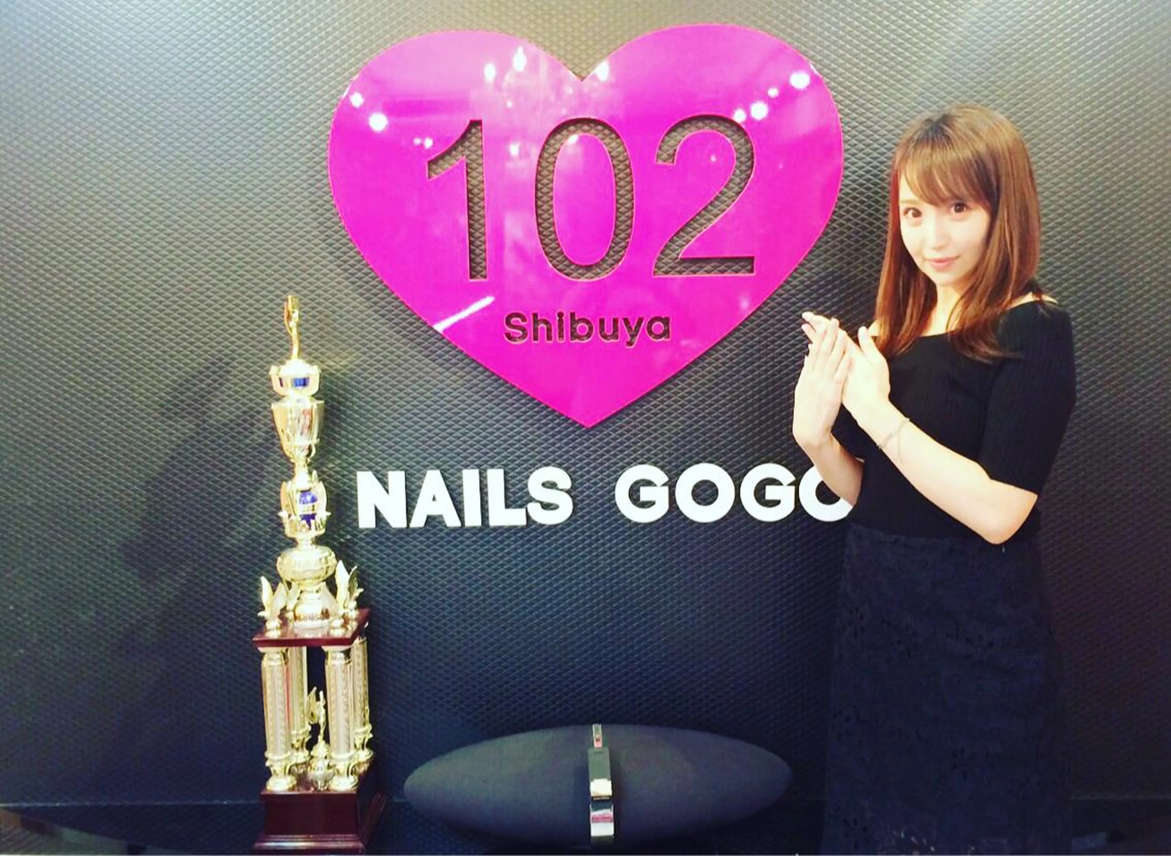 セミロング カラー パーマ ヘアアレンジ メンズ キッズ ネイル マツエク・マツパ 学生(メンズ向け) 付け放題 学生 アートネイル フットネイル NAILSGOGO shibuyaのネイルデザイン