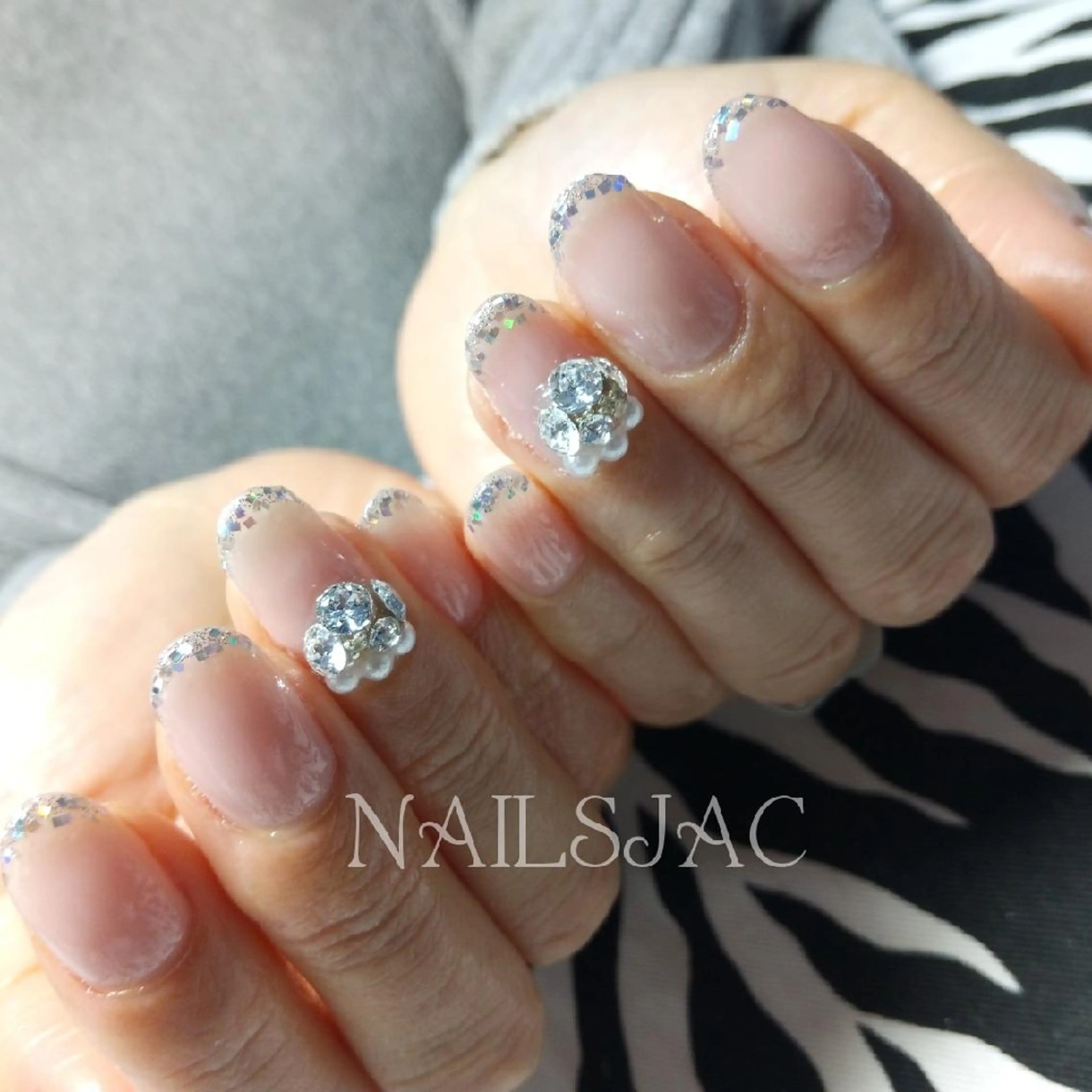 ネイル ハンドネイル 島屋 千奈美のネイルデザイン