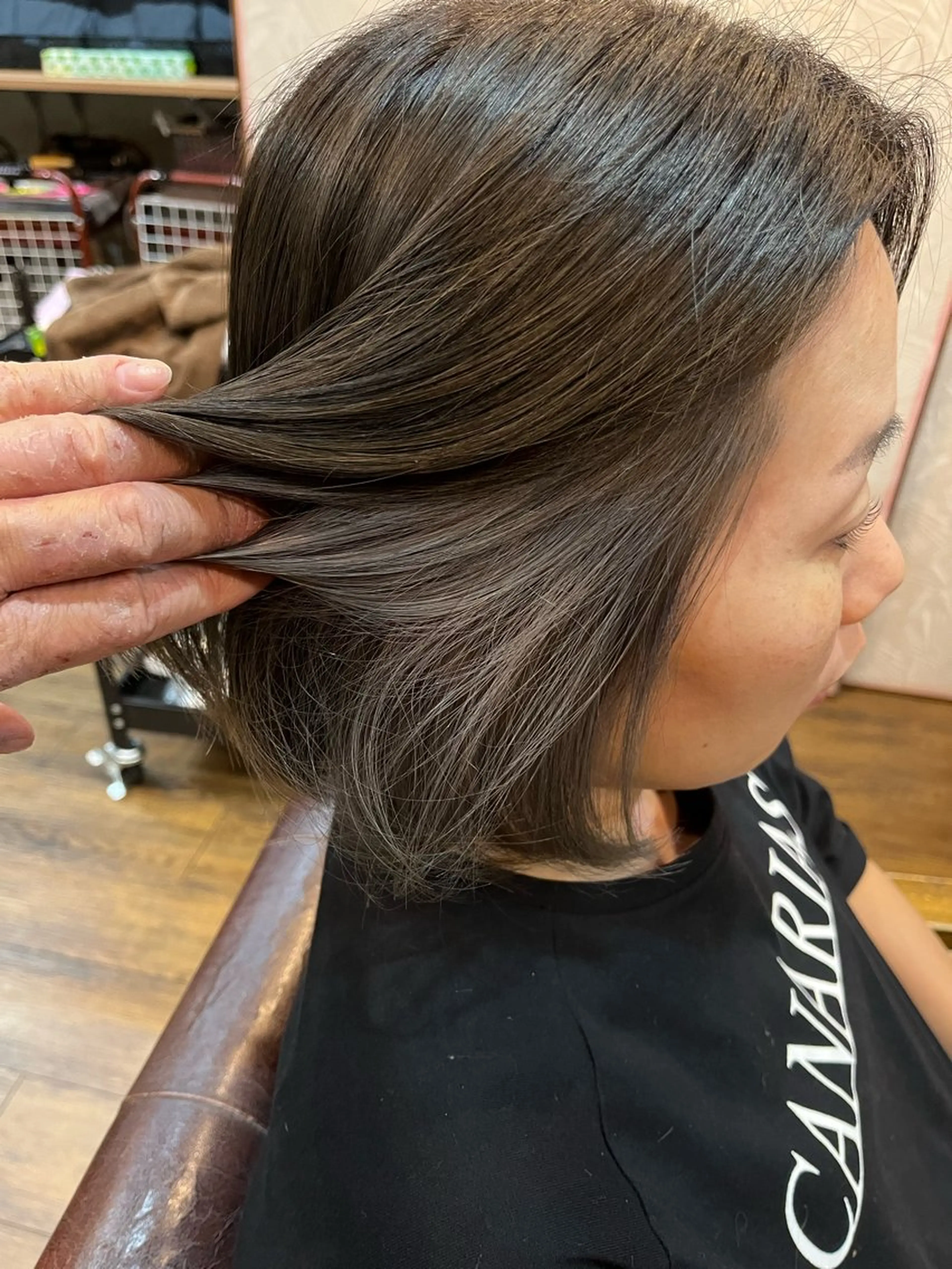 ミディアム カラー ブロンド Lamie所属・大人女子&髪改善専門 Nobuフリーランスのヘアスタイル