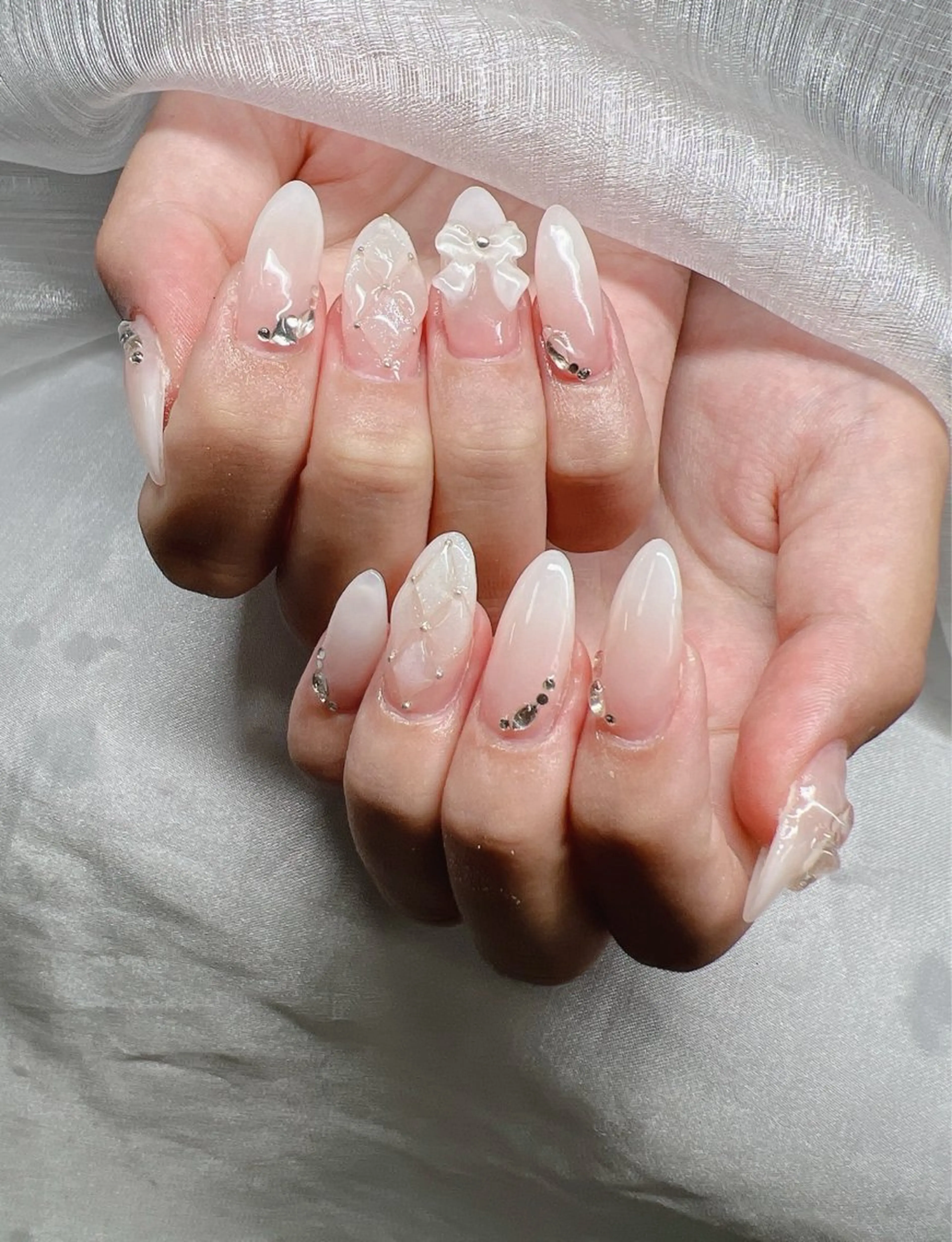 ネイル 長さ出し グラデーション 卒業式 キラキラネイル マグネットネイル ハンドネイル Lee Nailsのネイルデザイン