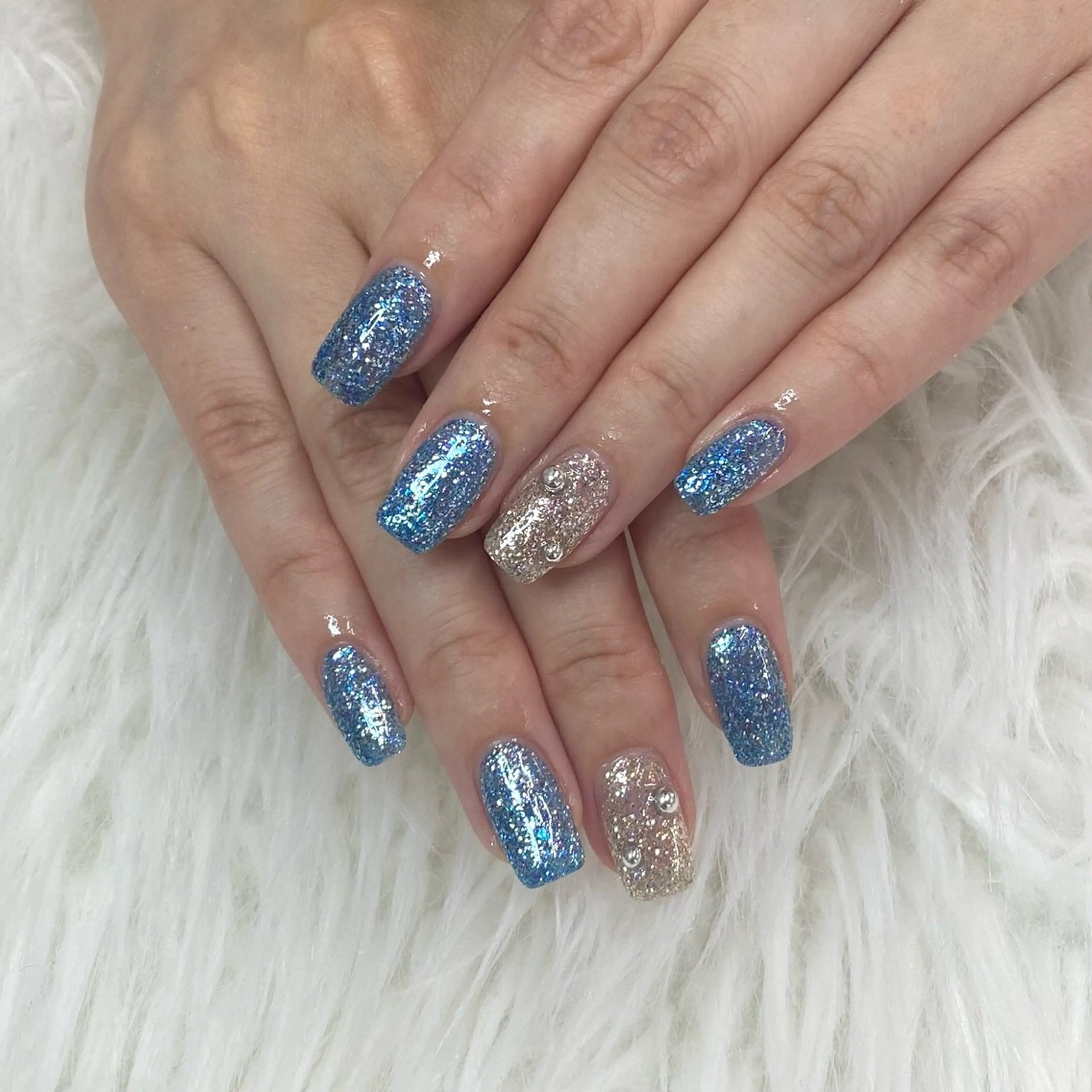 ネイル NAILSALON LUNON 獨協大学前駅店所属・LUNON 獨協大学前駅店のネイルデザイン