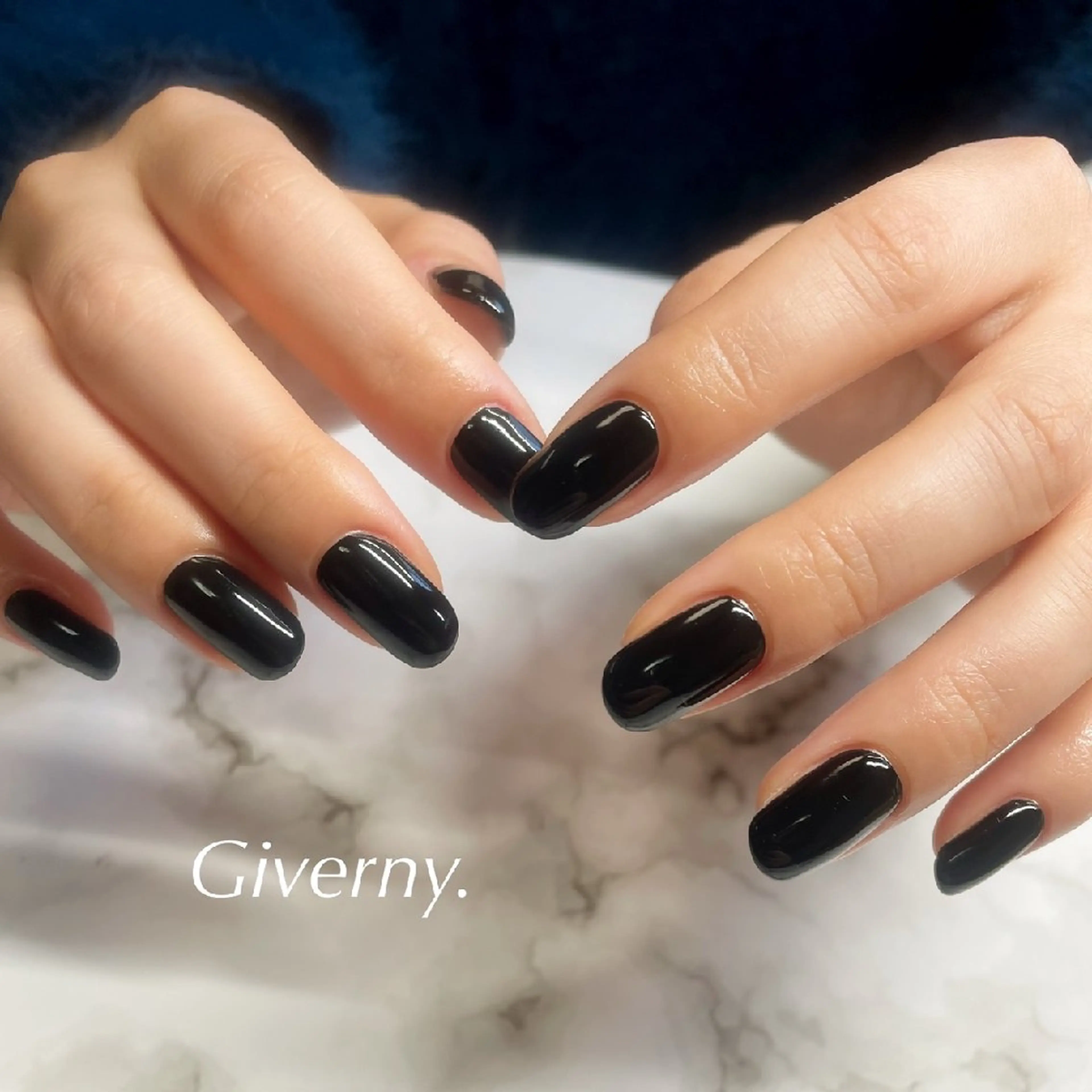 ネイル ワンカラーネイル シンプルネイル ハンドネイル Giverny .のネイルデザイン