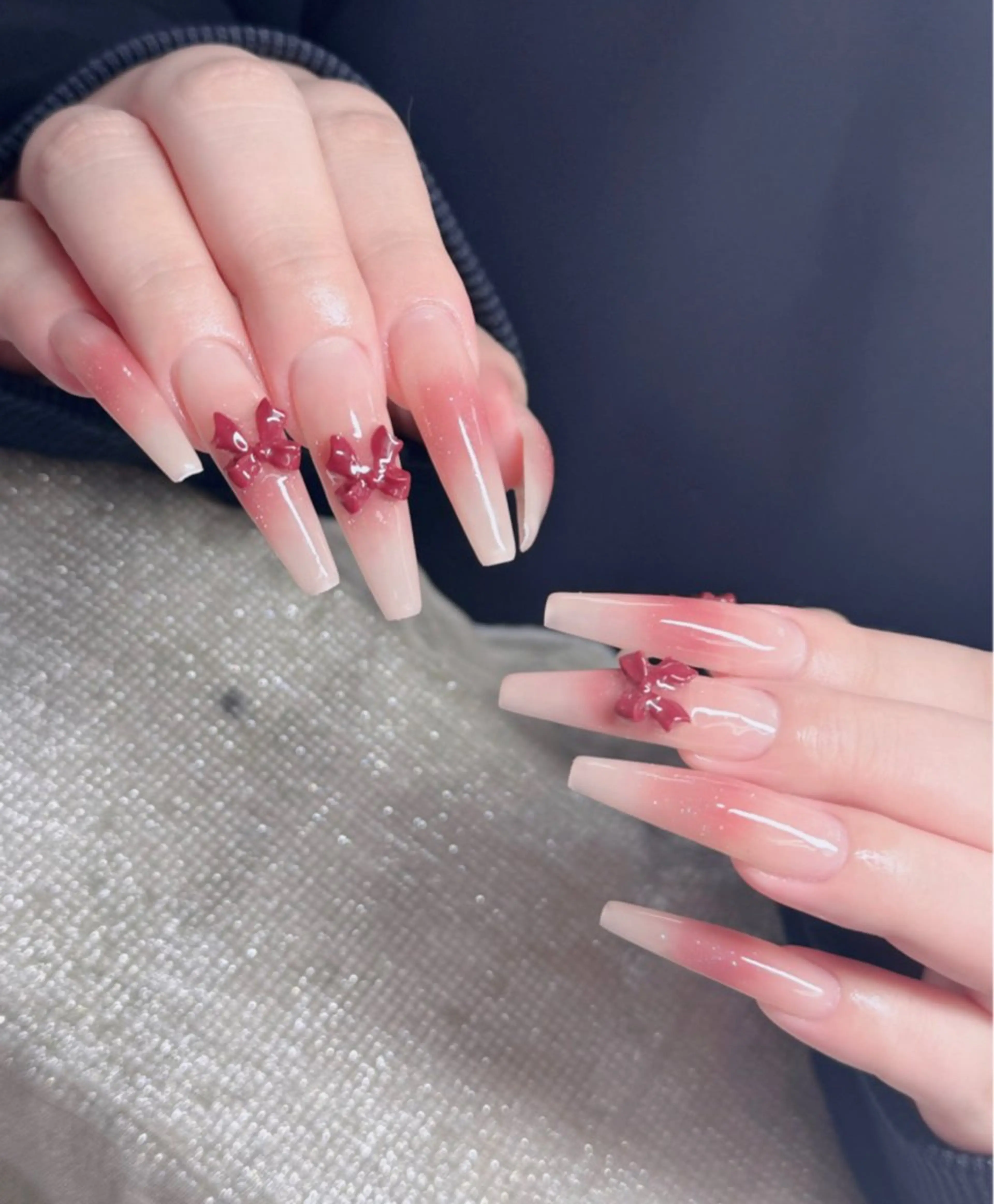 ネイル オーロラネイル フレンチネイル ジェルネイル ハロウィン キラキラネイル H.baby Nail Salon所属・H.baby Nail Salonのネイルデザイン