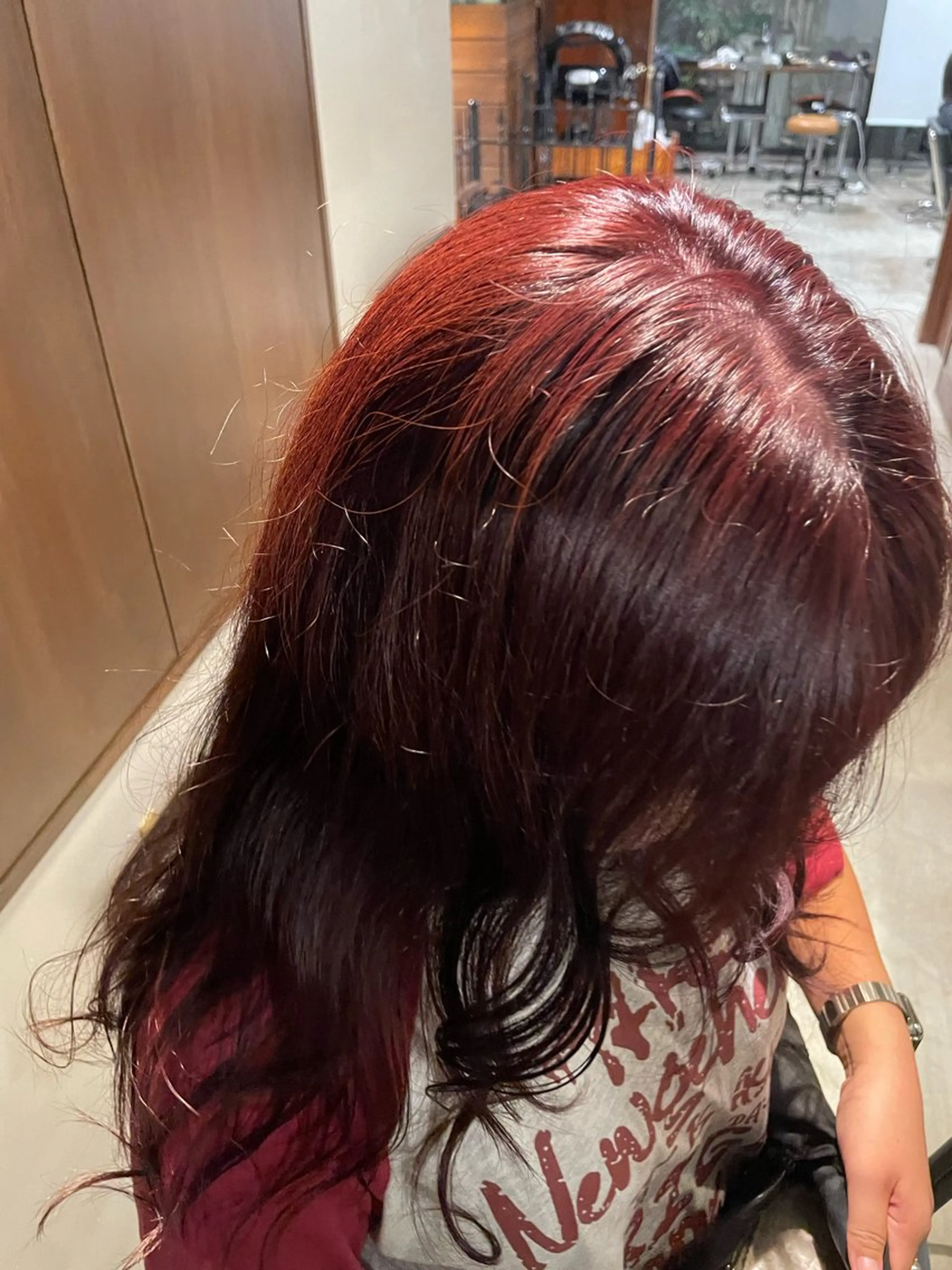 ロング カラー ブリーチ ボルドーカラー 透明感カラー ダブルカラー ブリーチなしカラー 【お洒落パーマ】 Elme　肥塚康汰郎のヘアスタイル