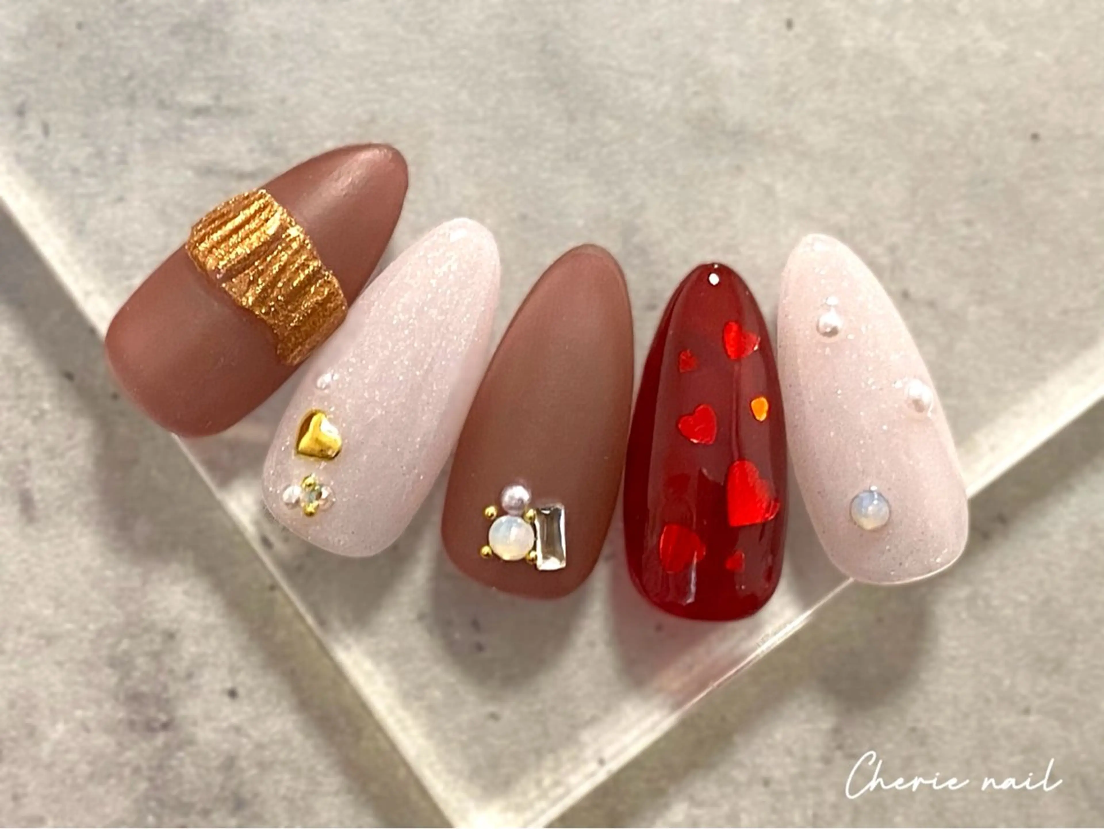 ネイル ジェルネイル ハート ラメ(グリッター) マットネイル ミラーネイル ハンドネイル Cherienail yunaのネイルデザイン