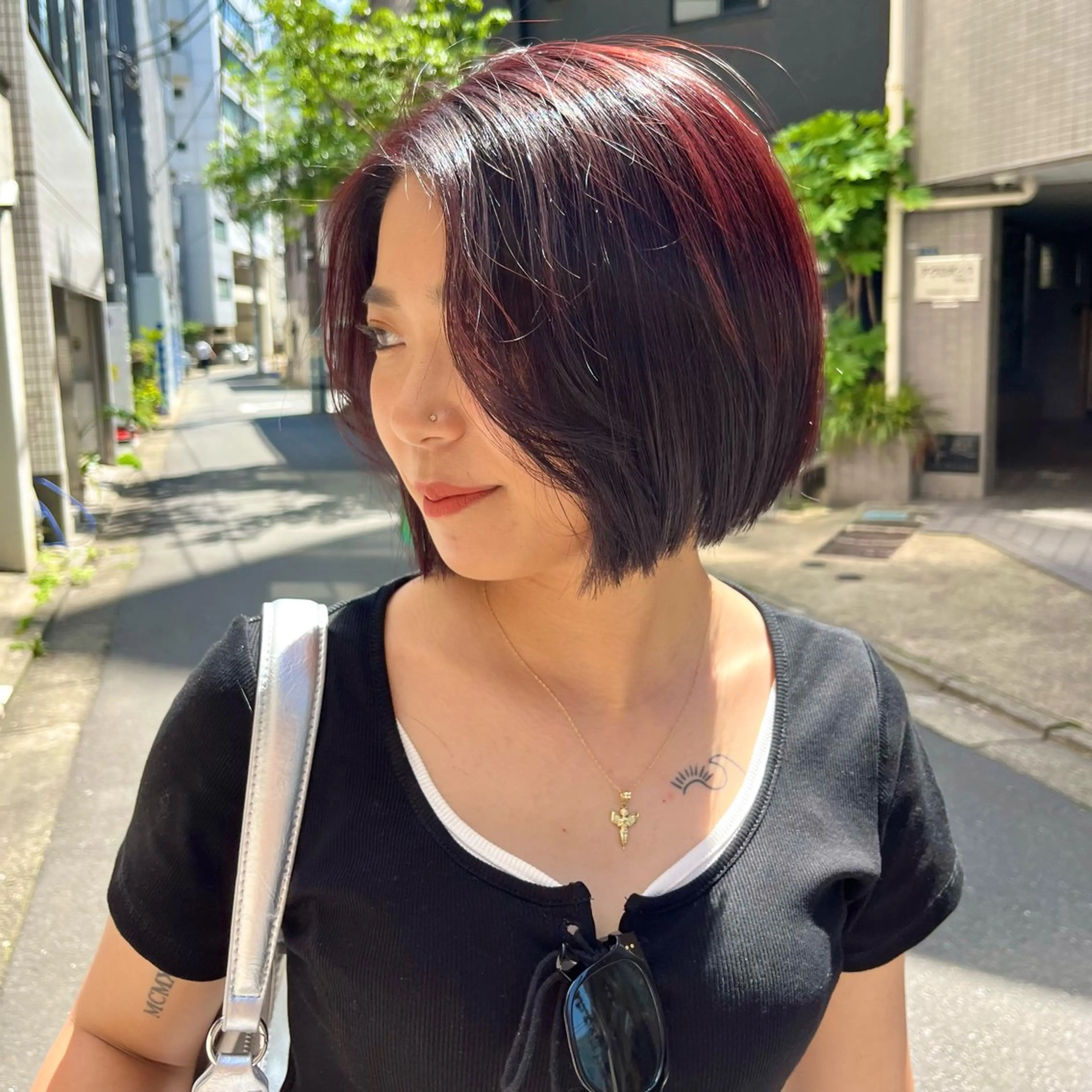 ミディアム カラー ヘアアレンジ 成人式 結婚式・ブライダル 切りっぱなしボブ レッドカラー ボブ HIROKO / 透明感暖色カラー🎀のヘアスタイル