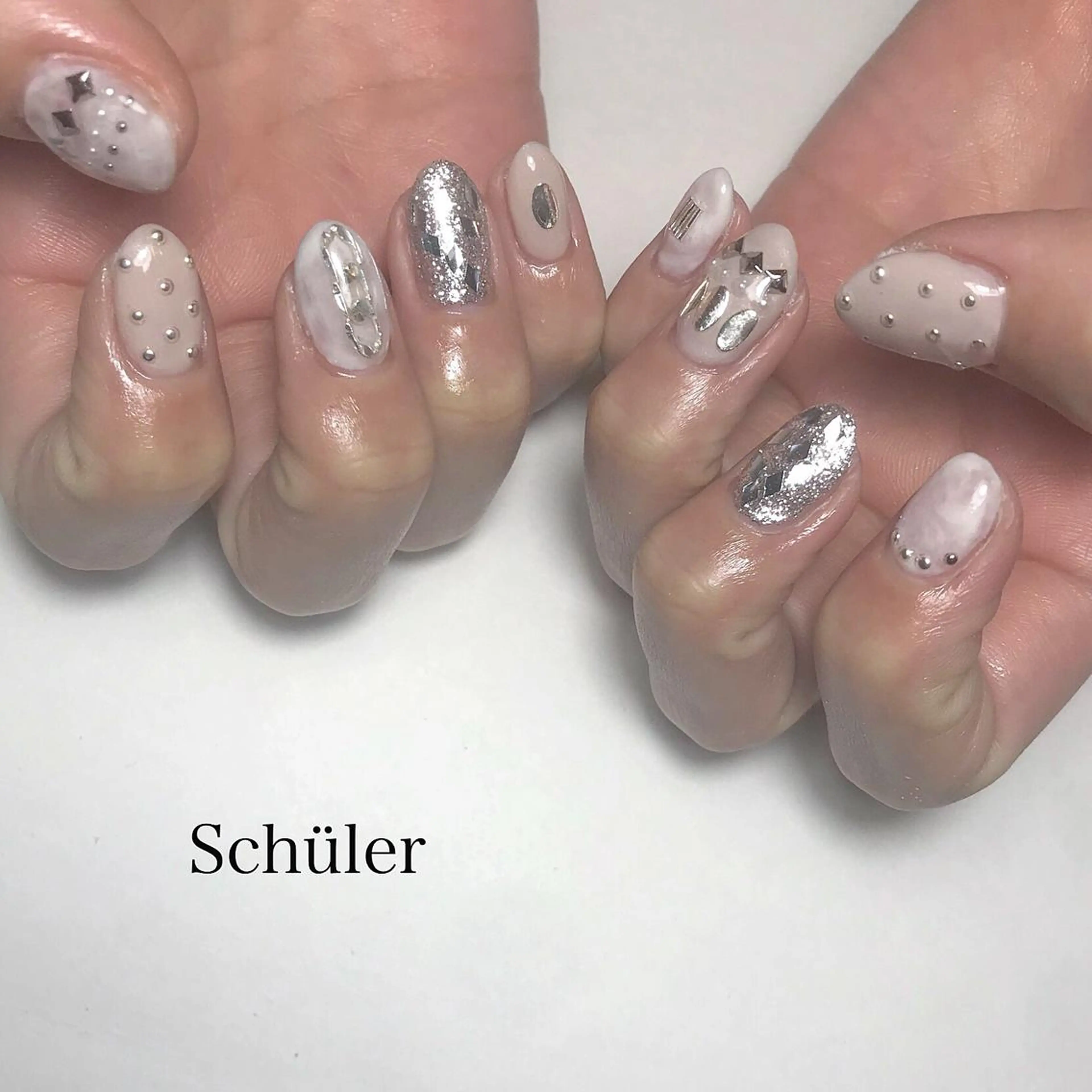 ネイル ハンドネイル Schüler所属・野内 まきのネイルデザイン