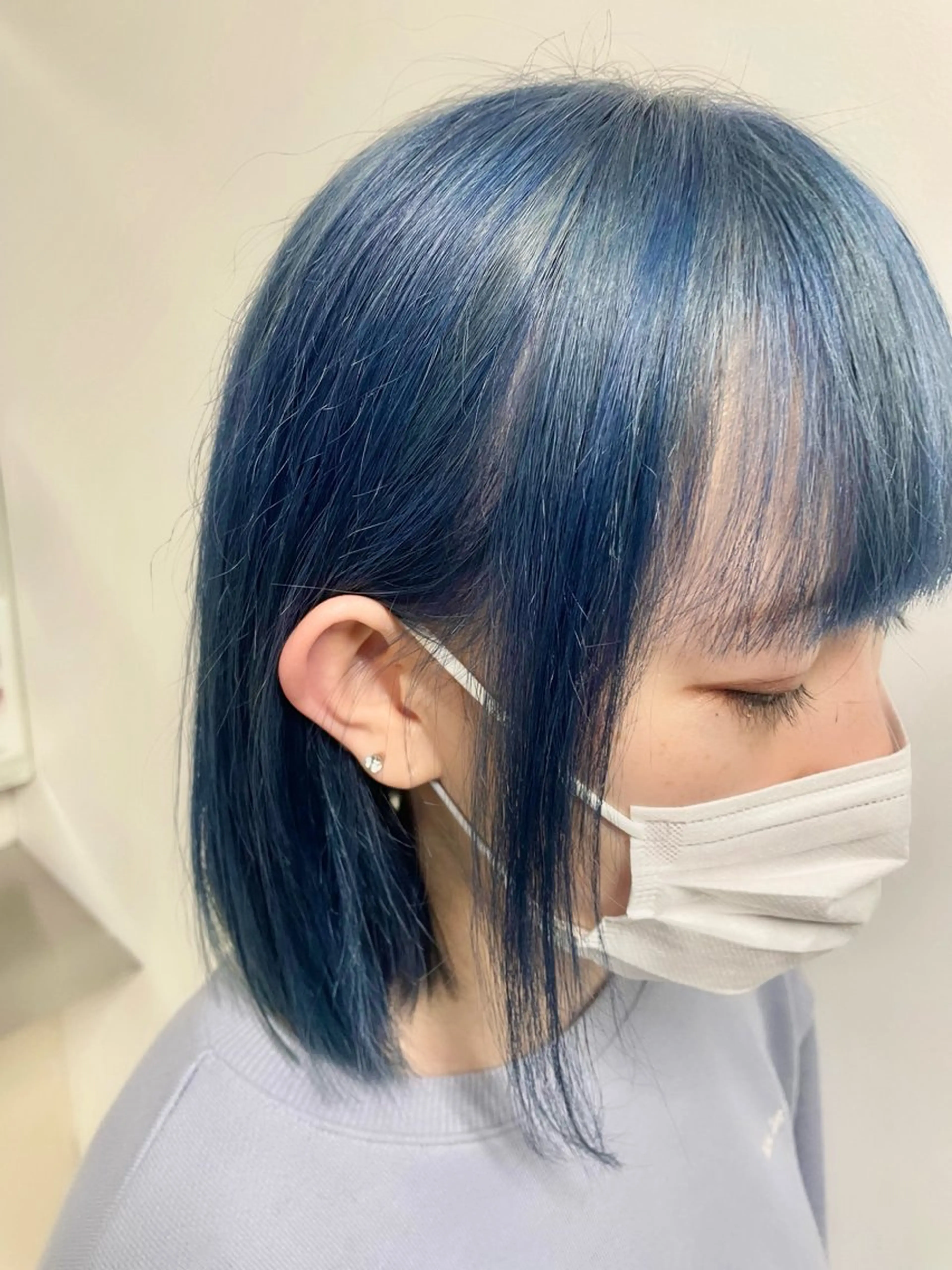 ショート カラー ブルーカラー ダブルカラー まとまらない髪に🌼 髪質改善｜長島 彩瑛のヘアスタイル