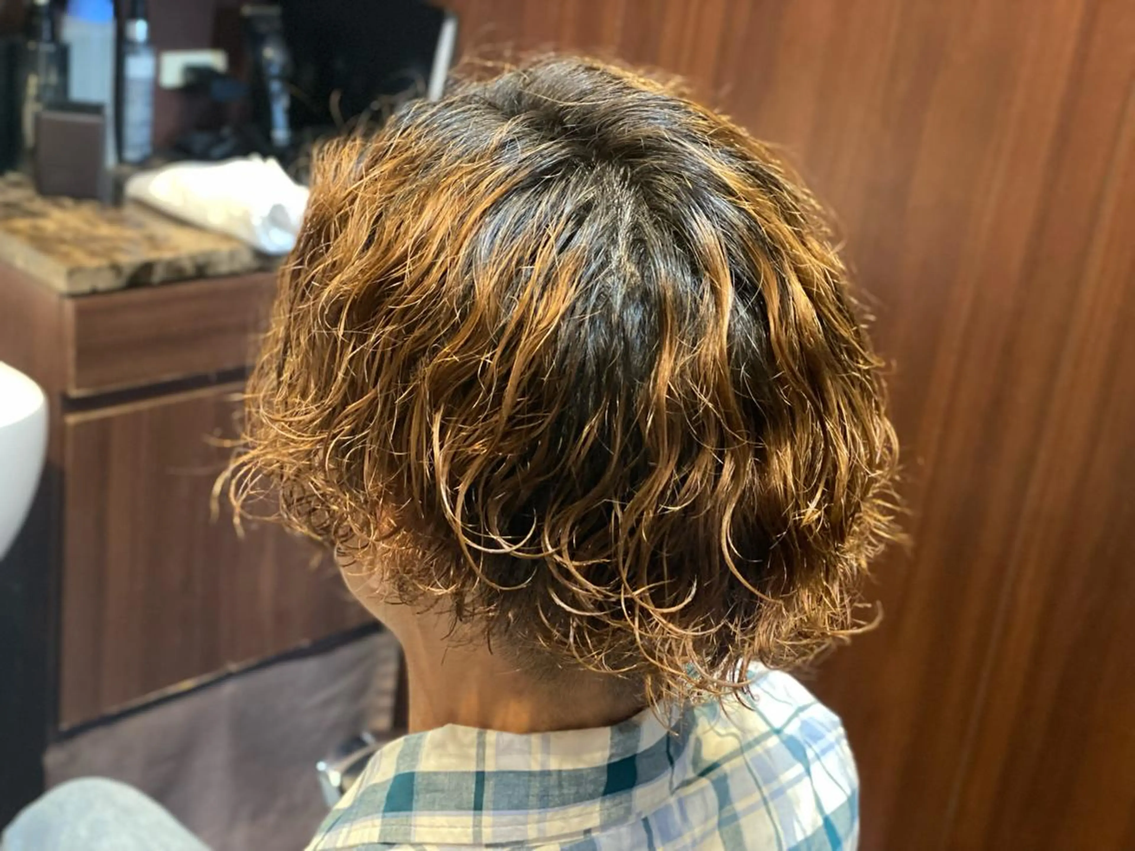 ショート パーマ メンズ 浅見 天翔のヘアスタイル