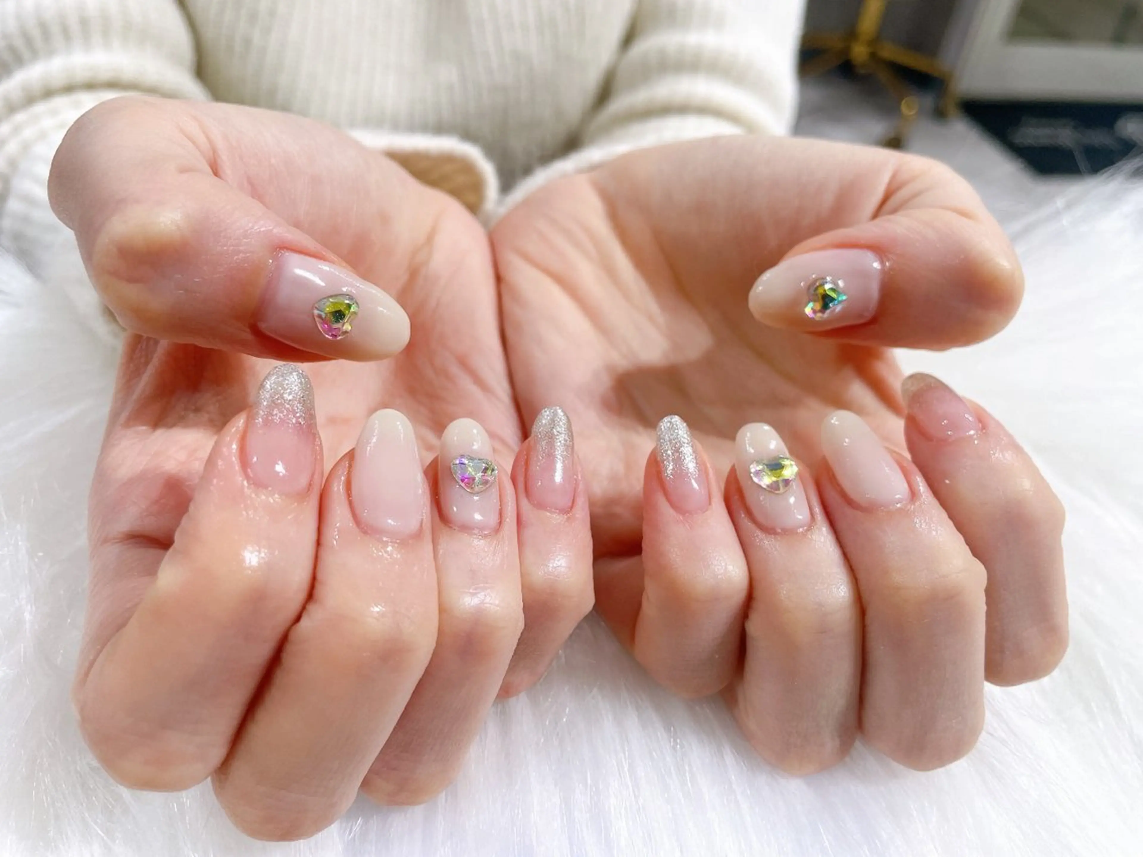 ネイル ハンドネイル リスブラン AYUMI 🍎のネイルデザイン