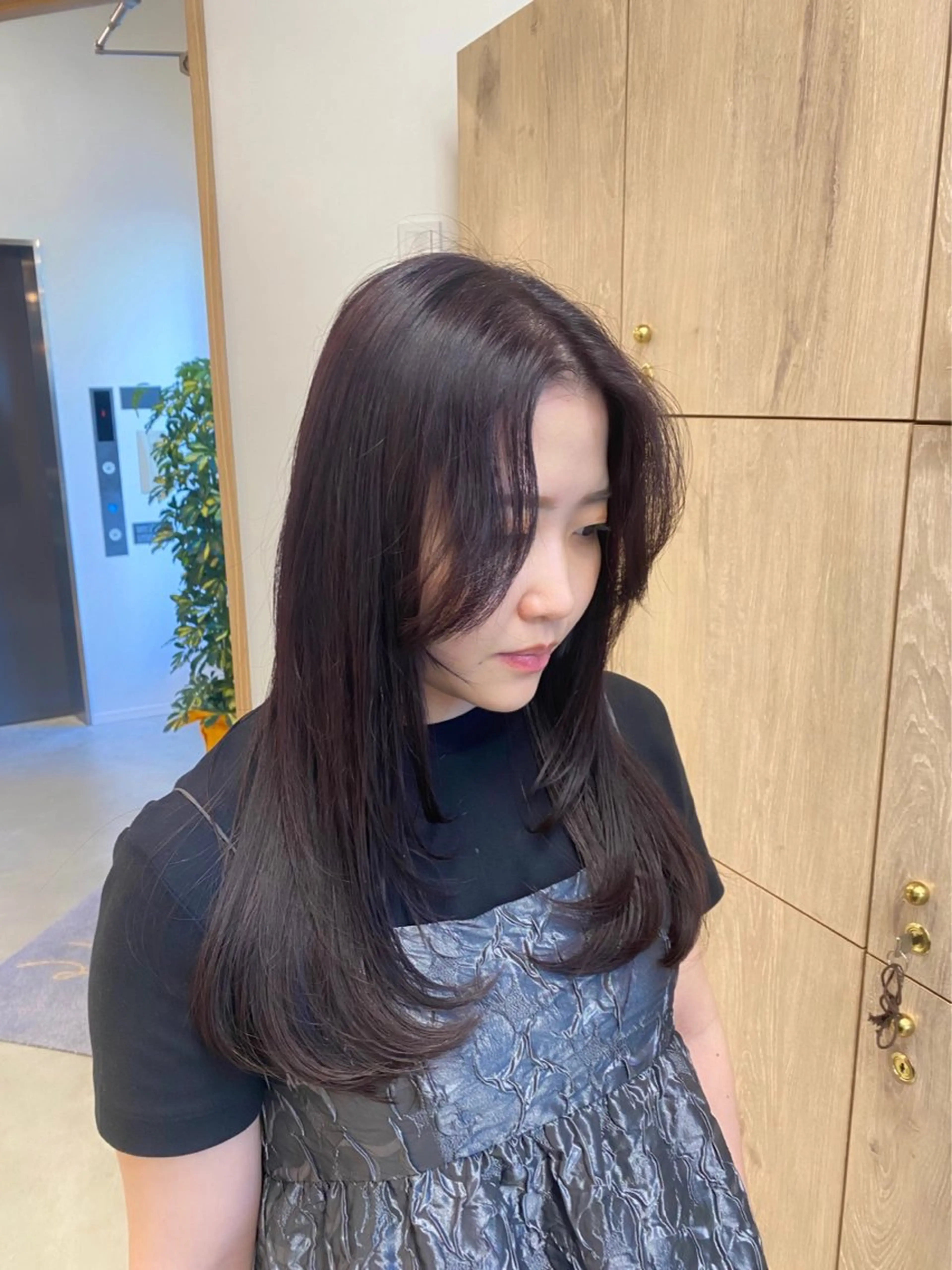 ロング レイヤーカット カット ヘアカラー sanae /透明感カラーのヘアスタイル