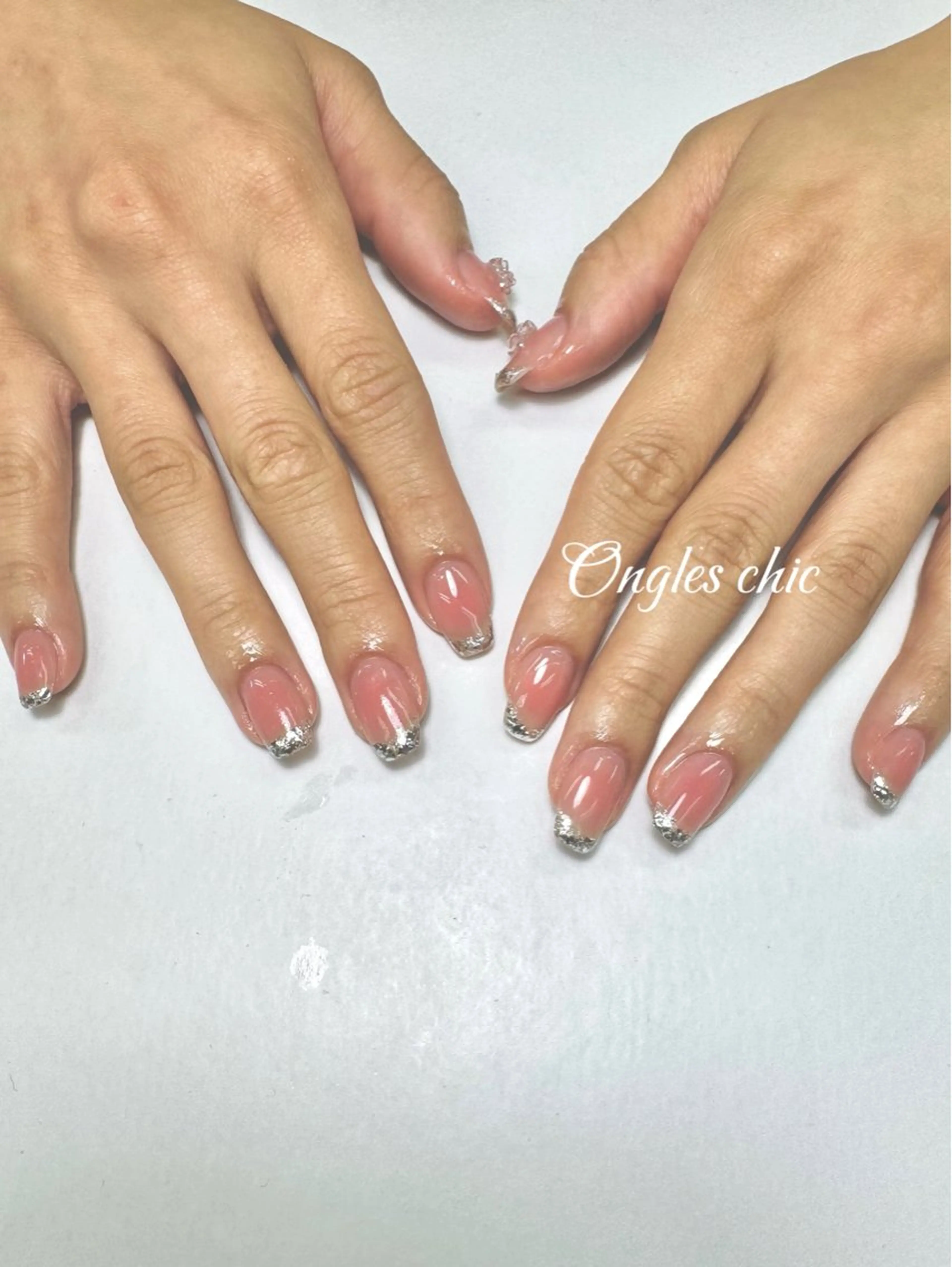 ネイル ハンドネイル ハンドケア ongles chicのネイルデザイン