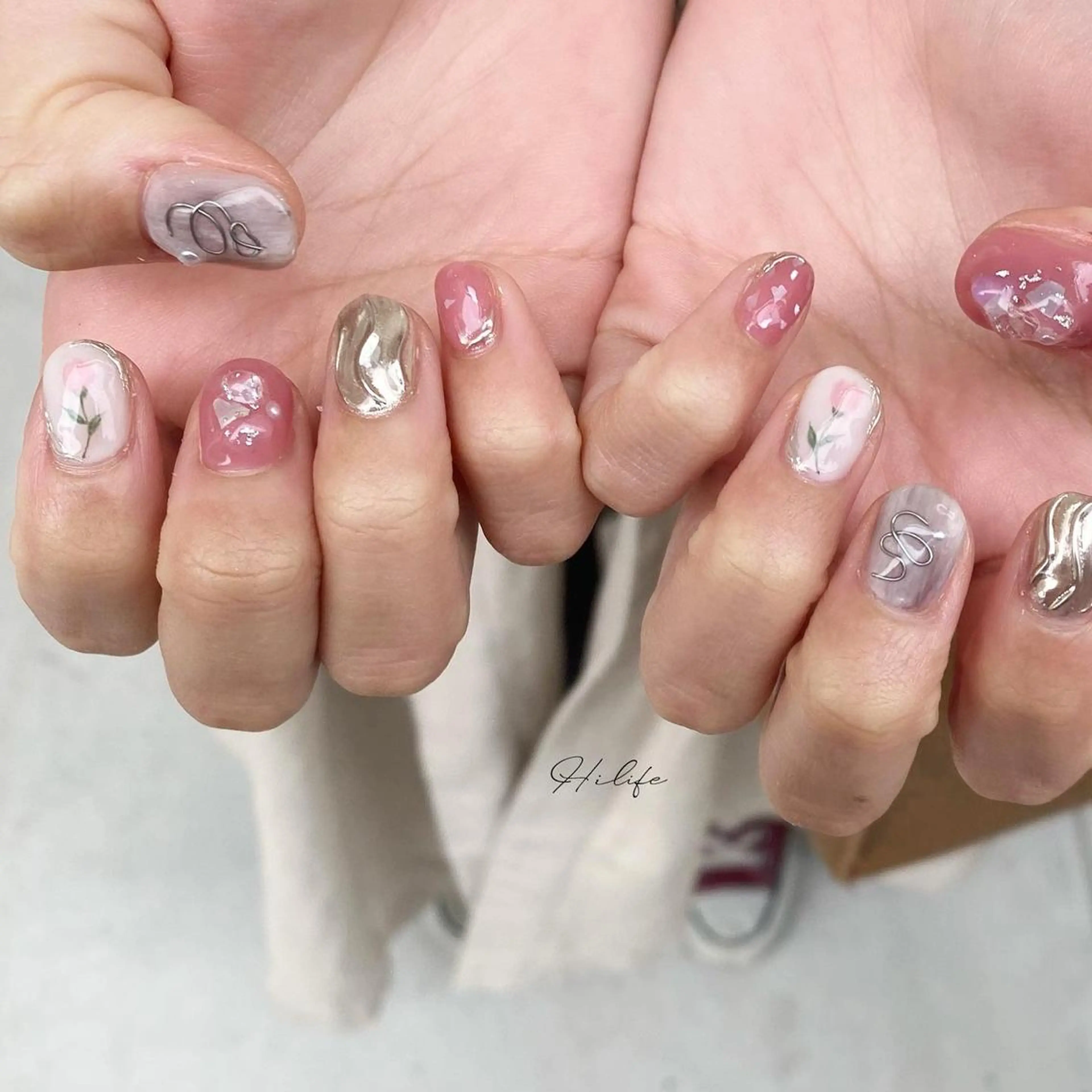 ネイル アートネイル ニュアンスネイル ネイルチップ ハンドネイル Nail Adore.のネイルデザイン