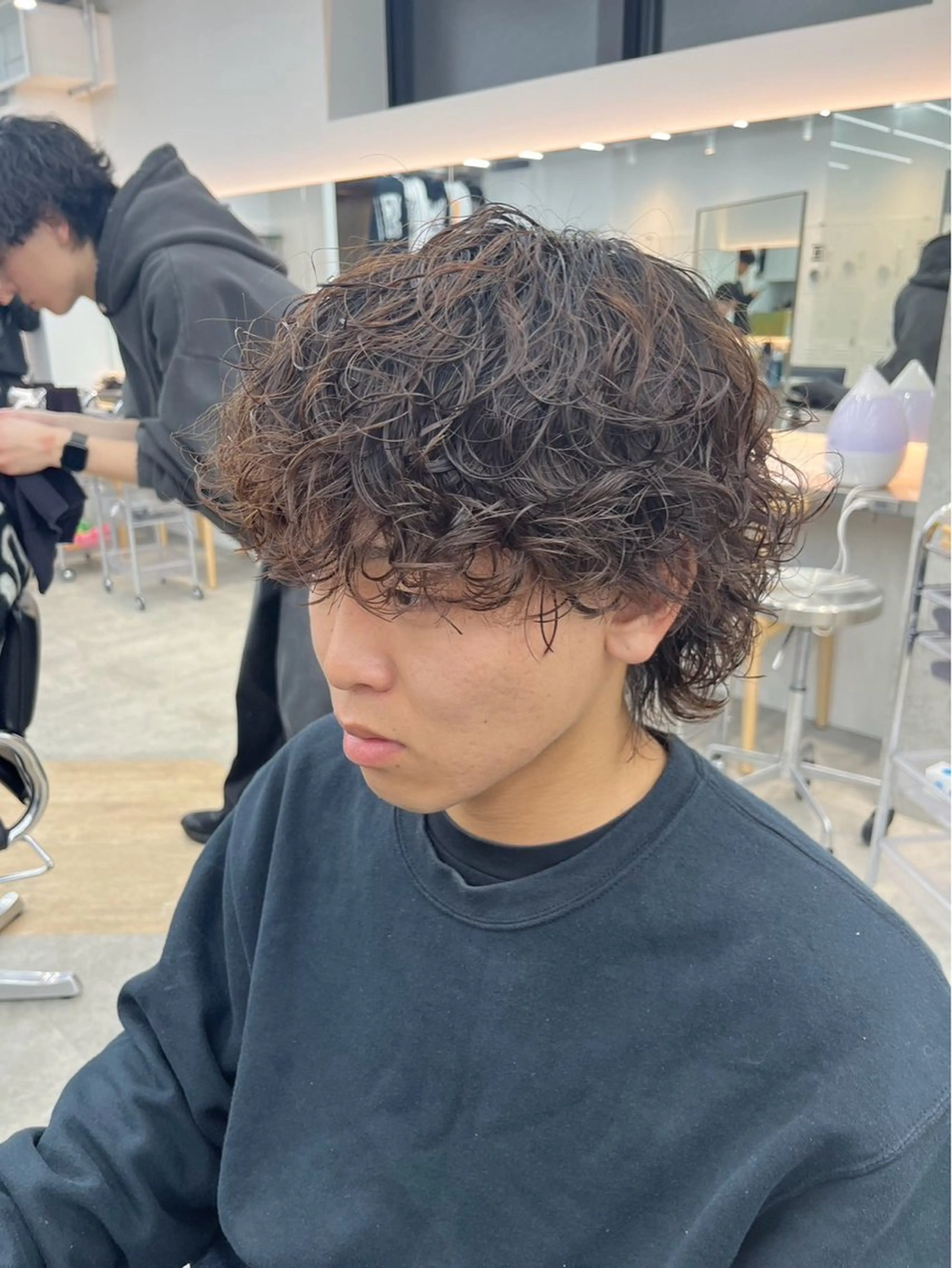 ショート カラー パーマ メンズ メンズパーマ プードルパーマ プードルパーマ カット パーマ 栄💗メンズパーマ| ハイトーン|haruのヘアスタイル