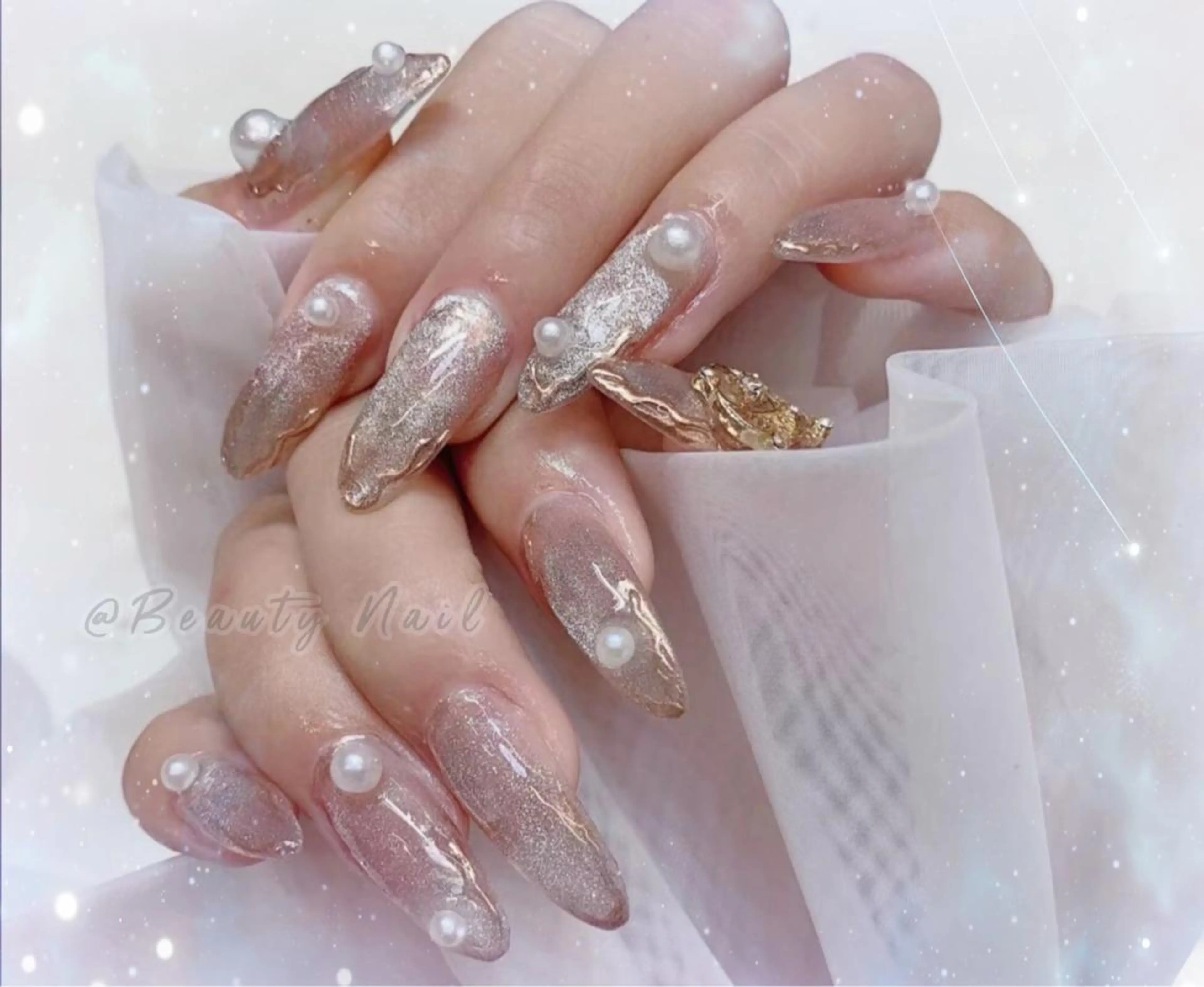 ネイル マグネットネイル ハンドネイル ハンドケア Moonstone Salon所属・Moonstone Salonのネイルデザイン