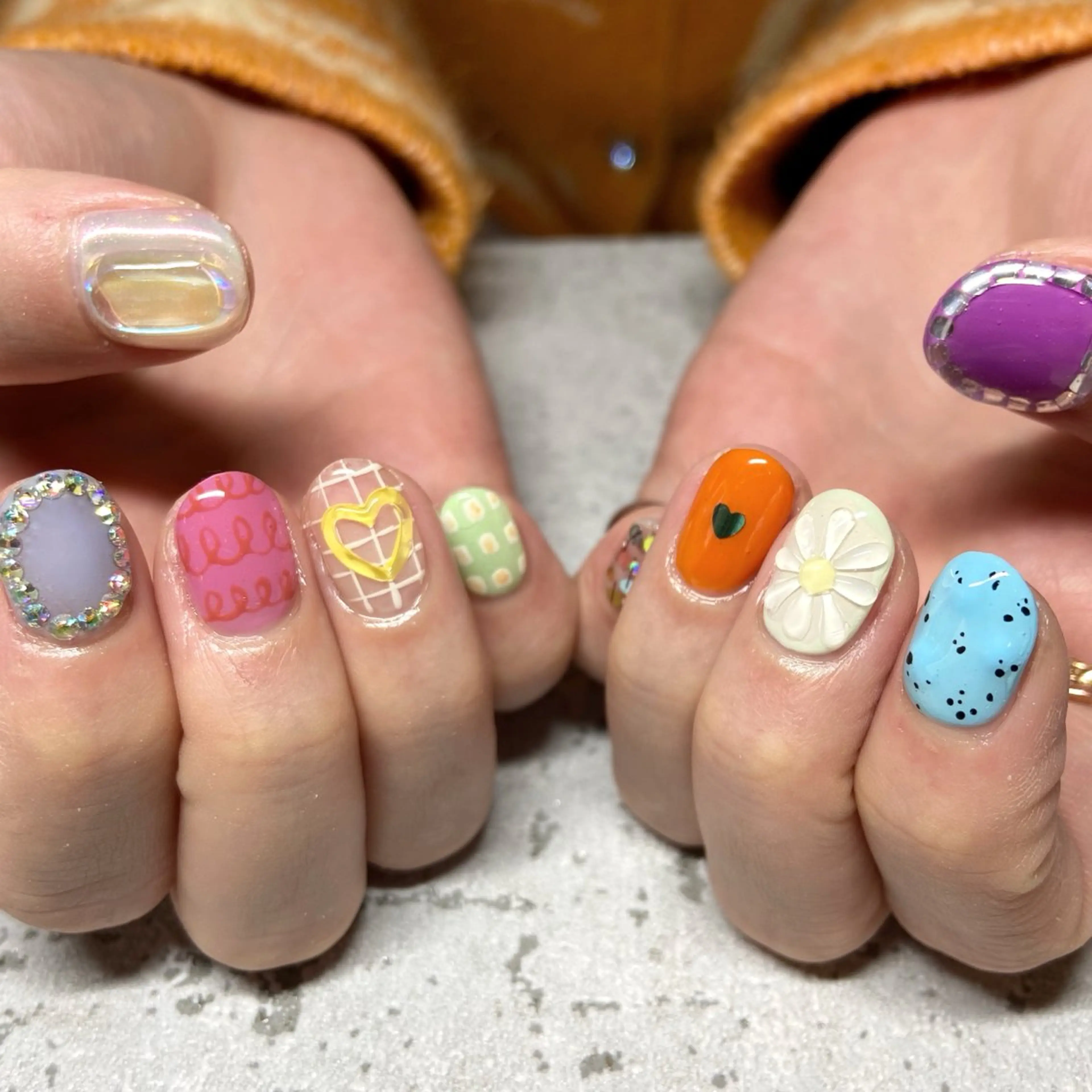 ネイル Nails VINATI所属・ササキスズナ Jr.ネイリストのネイルデザイン