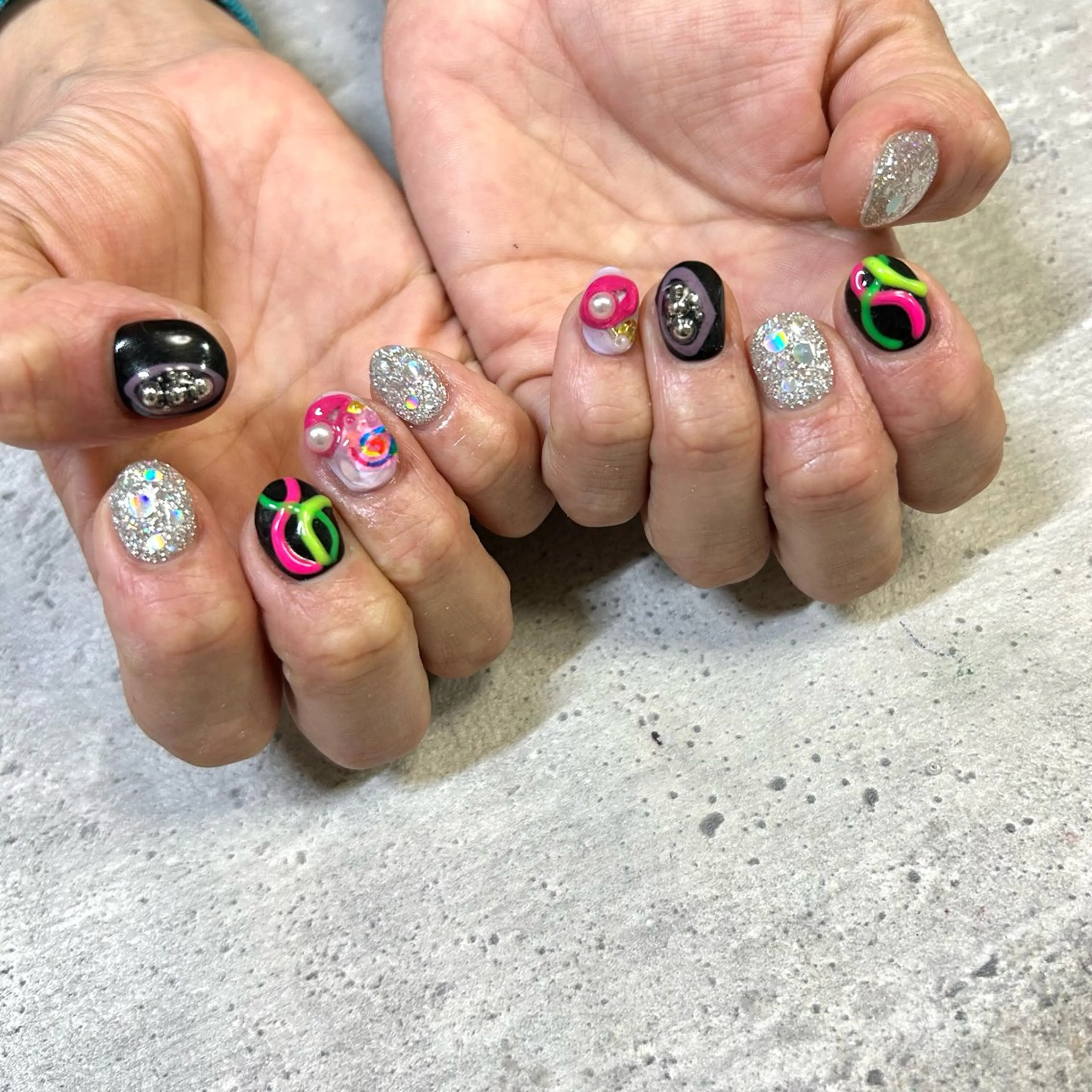 ネイル ハンドネイル 今福鶴見ネイル 8(ｴｲﾄ)のネイルデザイン