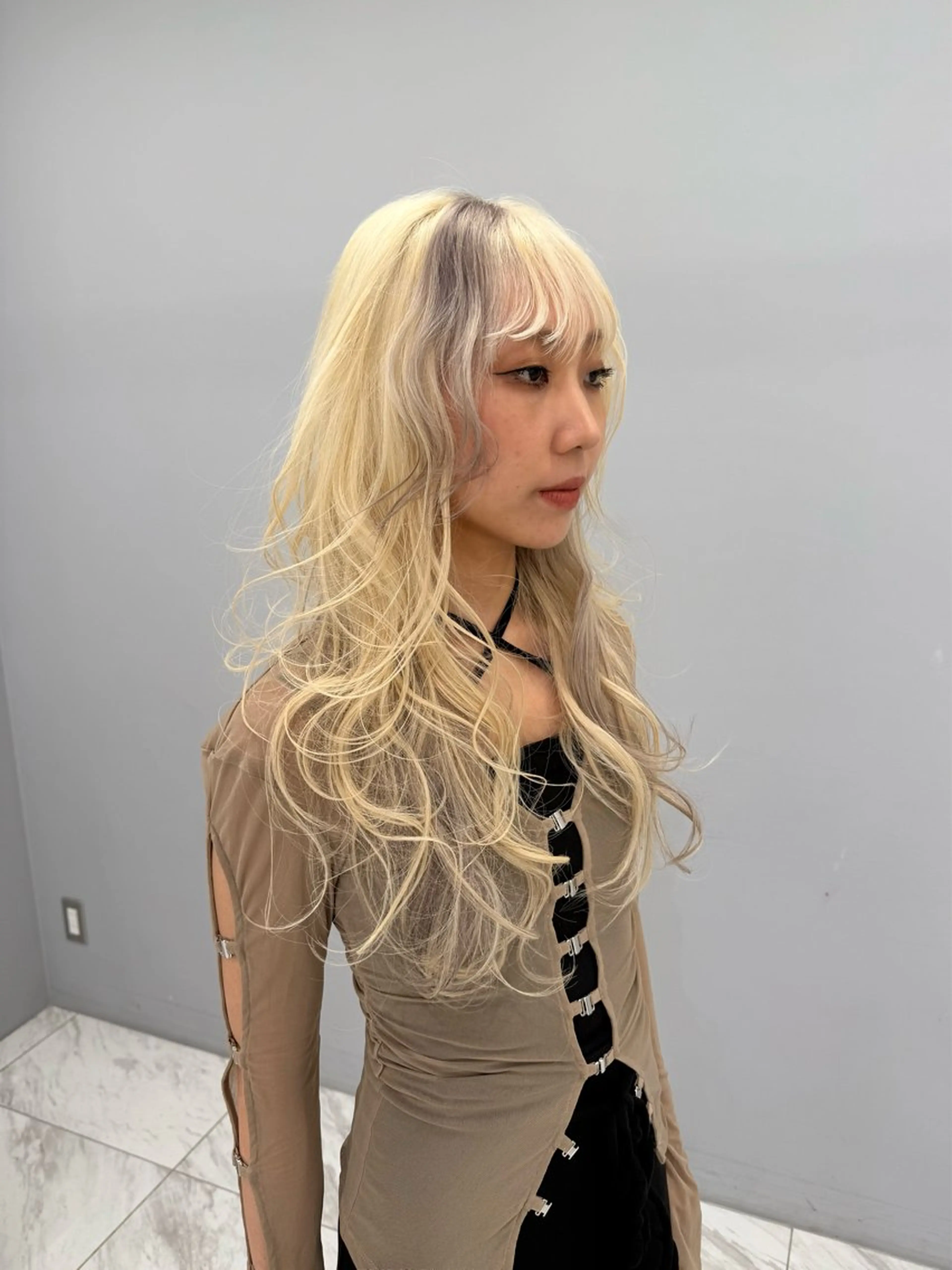 ロング カラー ヘアカラー トリートメント 新宿ケアブリーチ 稲垣颯太のヘアスタイル