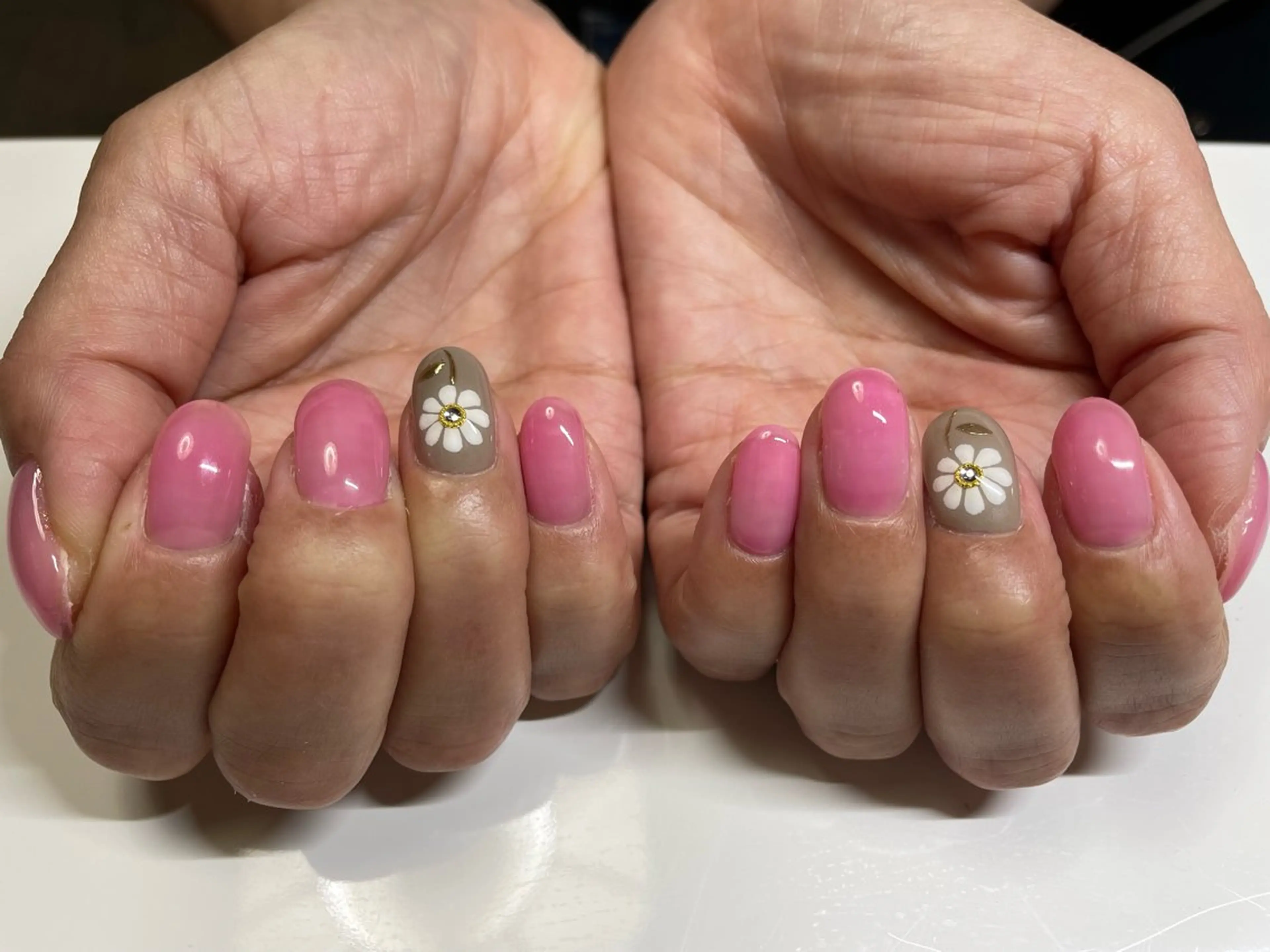 ネイル ハンドネイル ネイルサロン Purimaのネイルデザイン