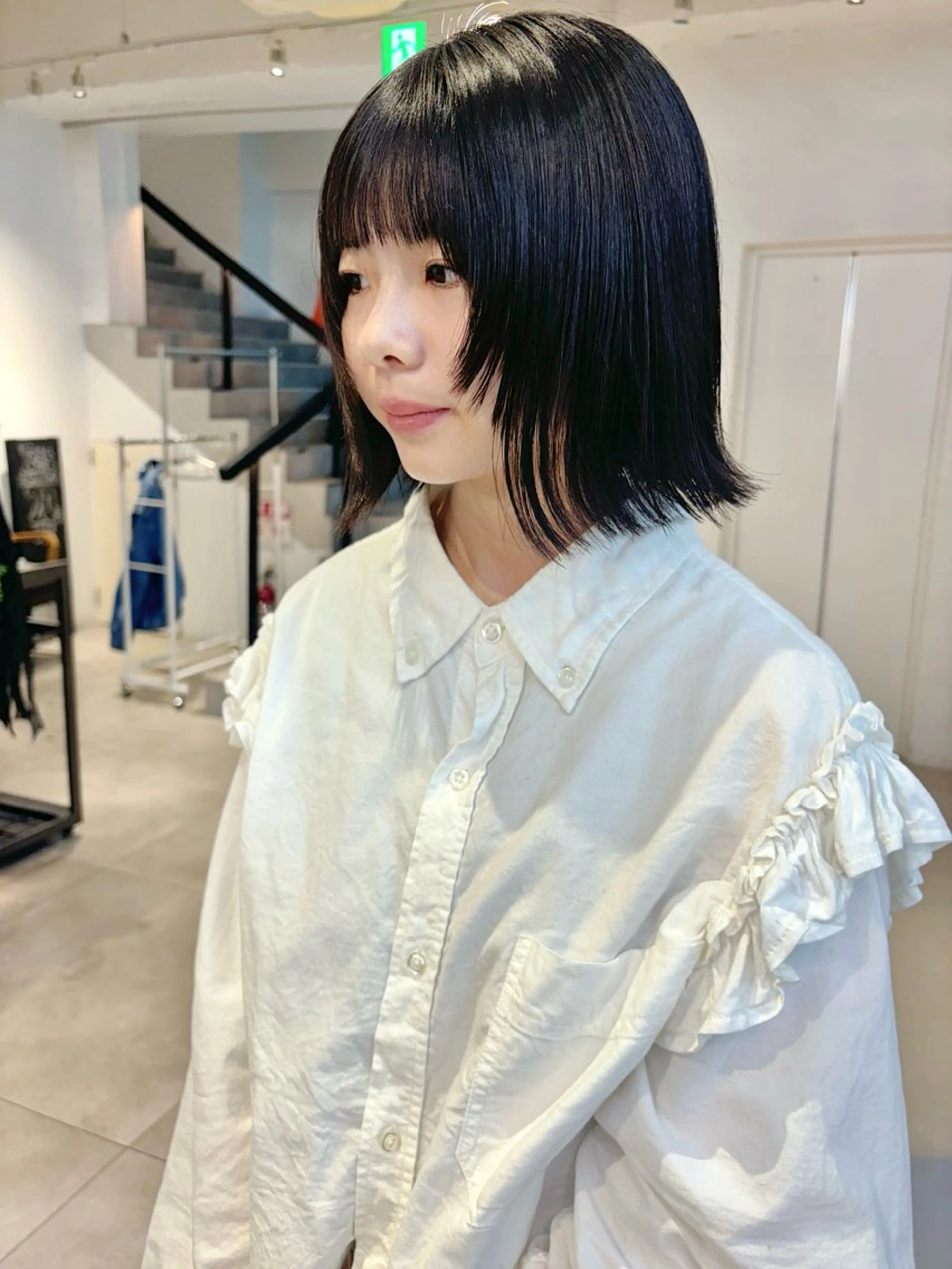 ショート カラー 黒髪 顔周りカット ウルフカット カット ヘアカラー Kureha/ネイル レイヤー/酸性縮毛のヘアスタイル