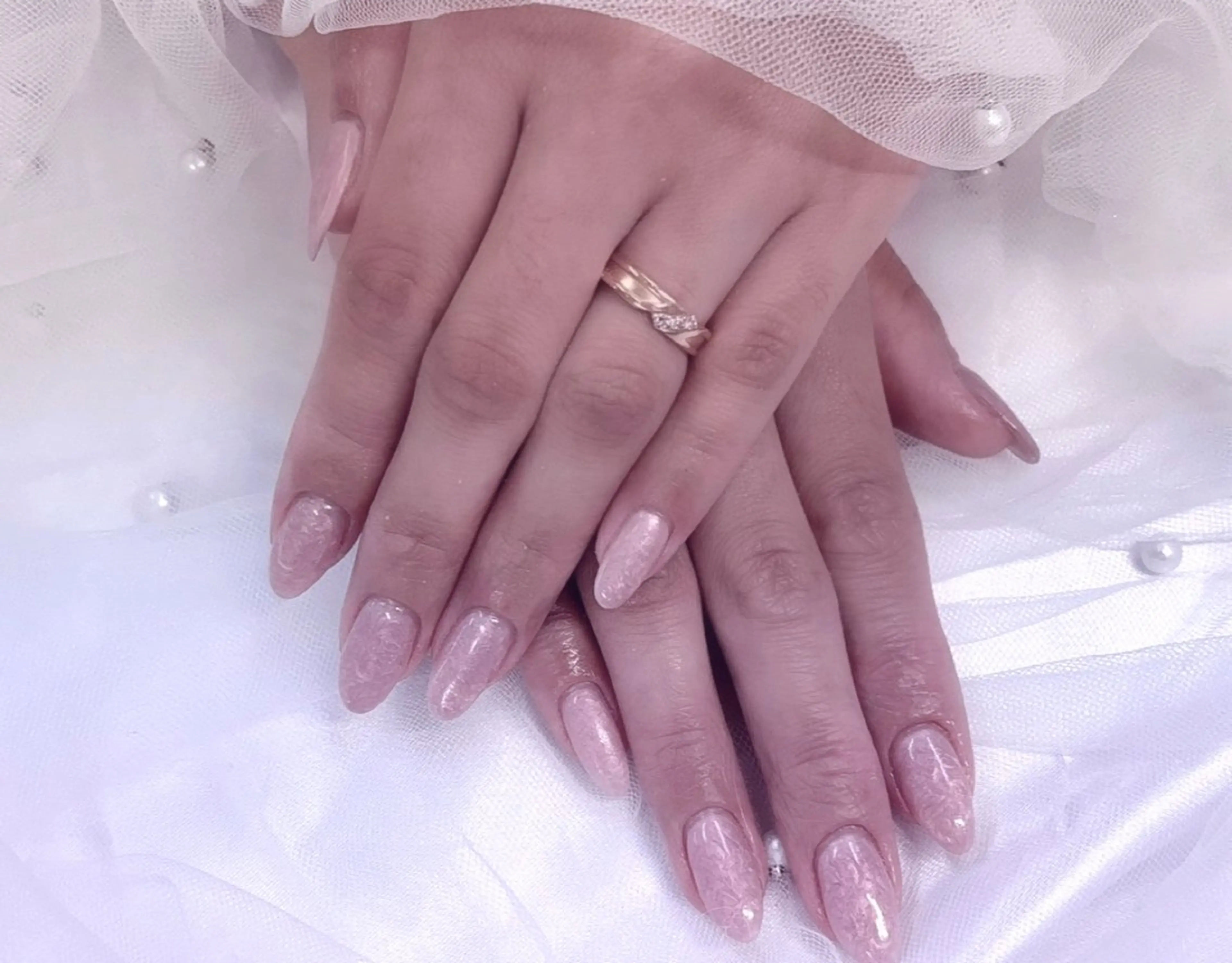 ネイル ハンドネイル 𝓡𝓪𝓷𝓸𝓷 🎀 ɪᴢᴜᴍɪのネイルデザイン