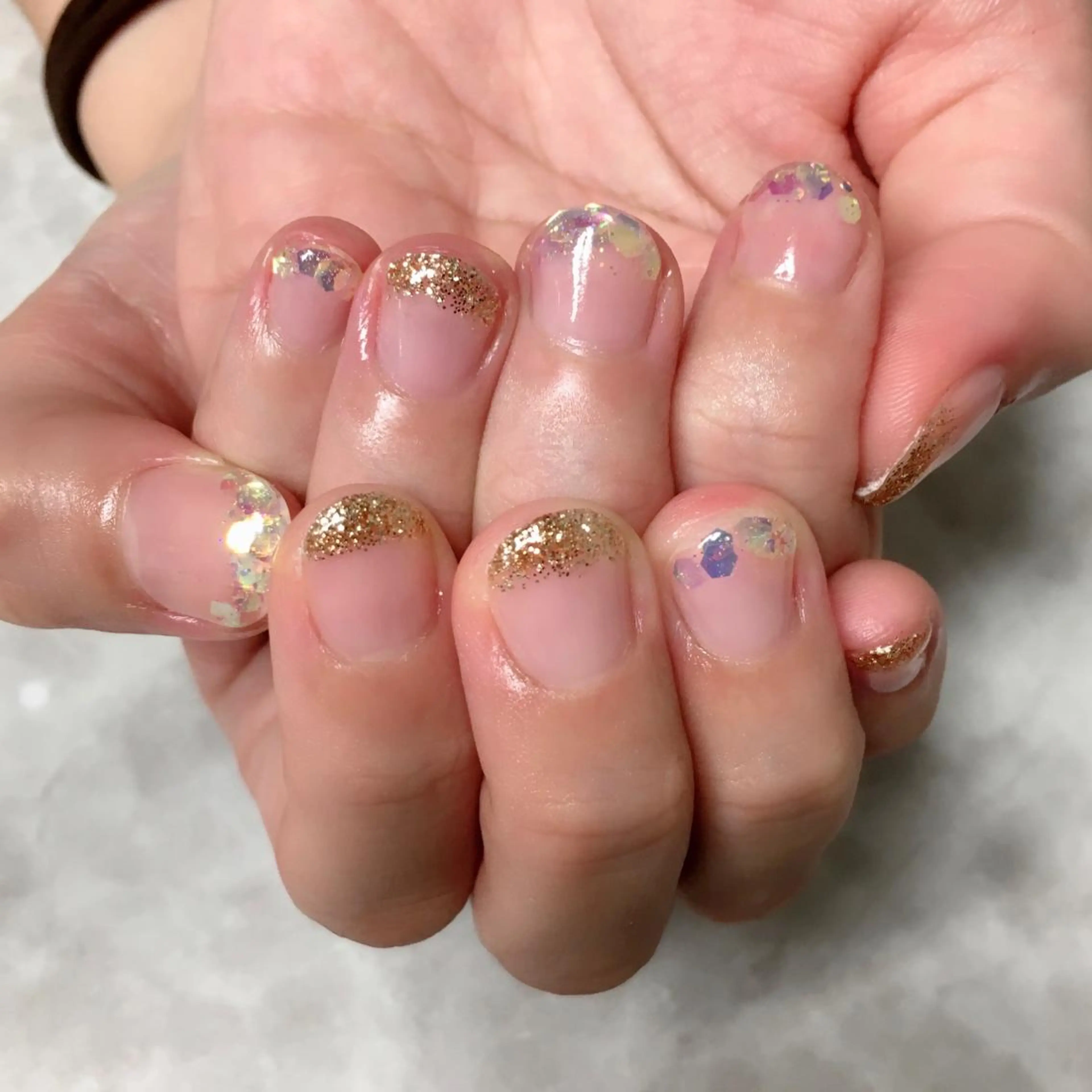 ネイル グラデーション ラメ(グリッター) ラメグラデーション ハンドネイル 自爪育成/深爪矯正 mikiのネイルデザイン