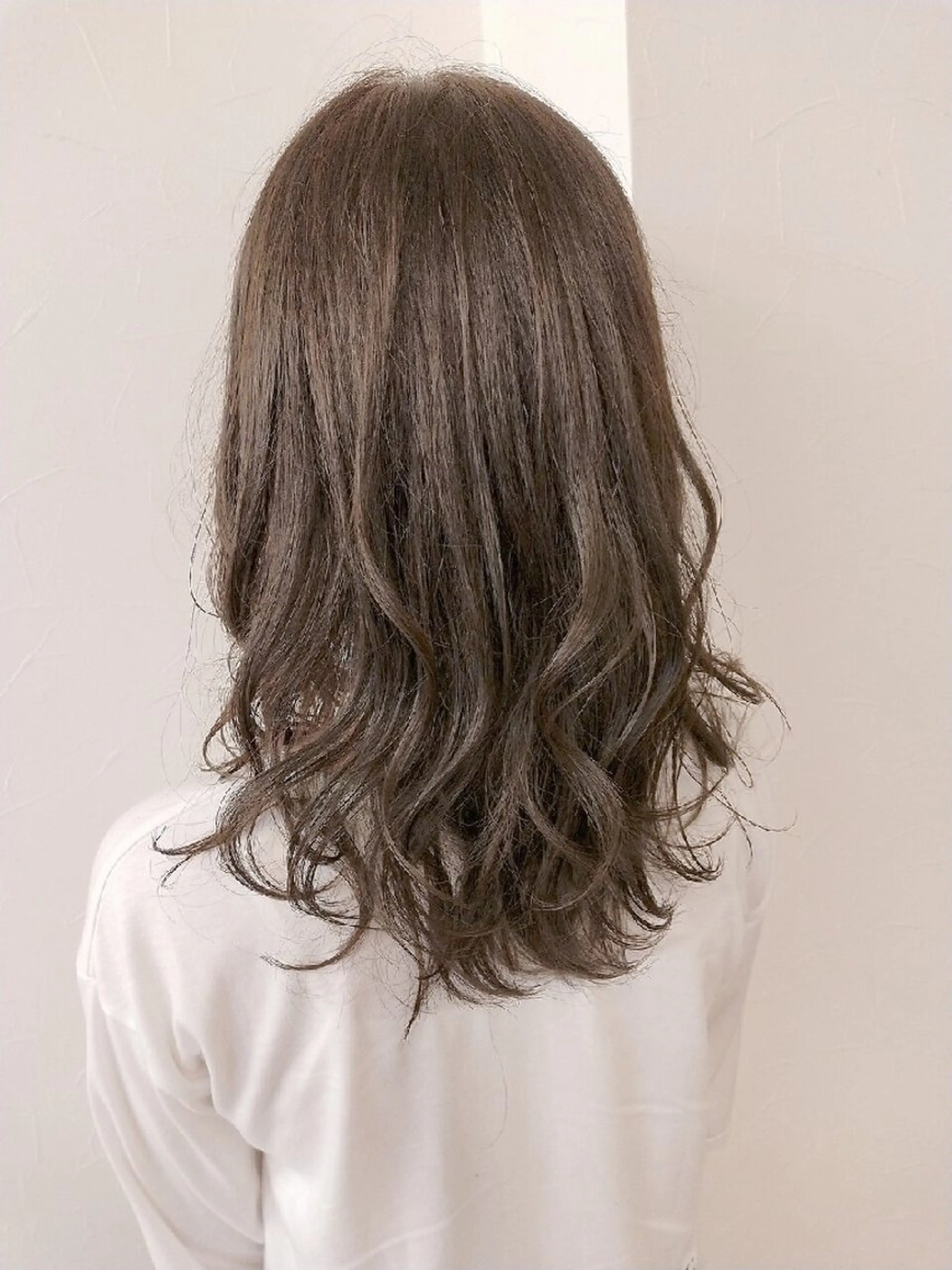 カラー 清水 良介のヘアスタイル