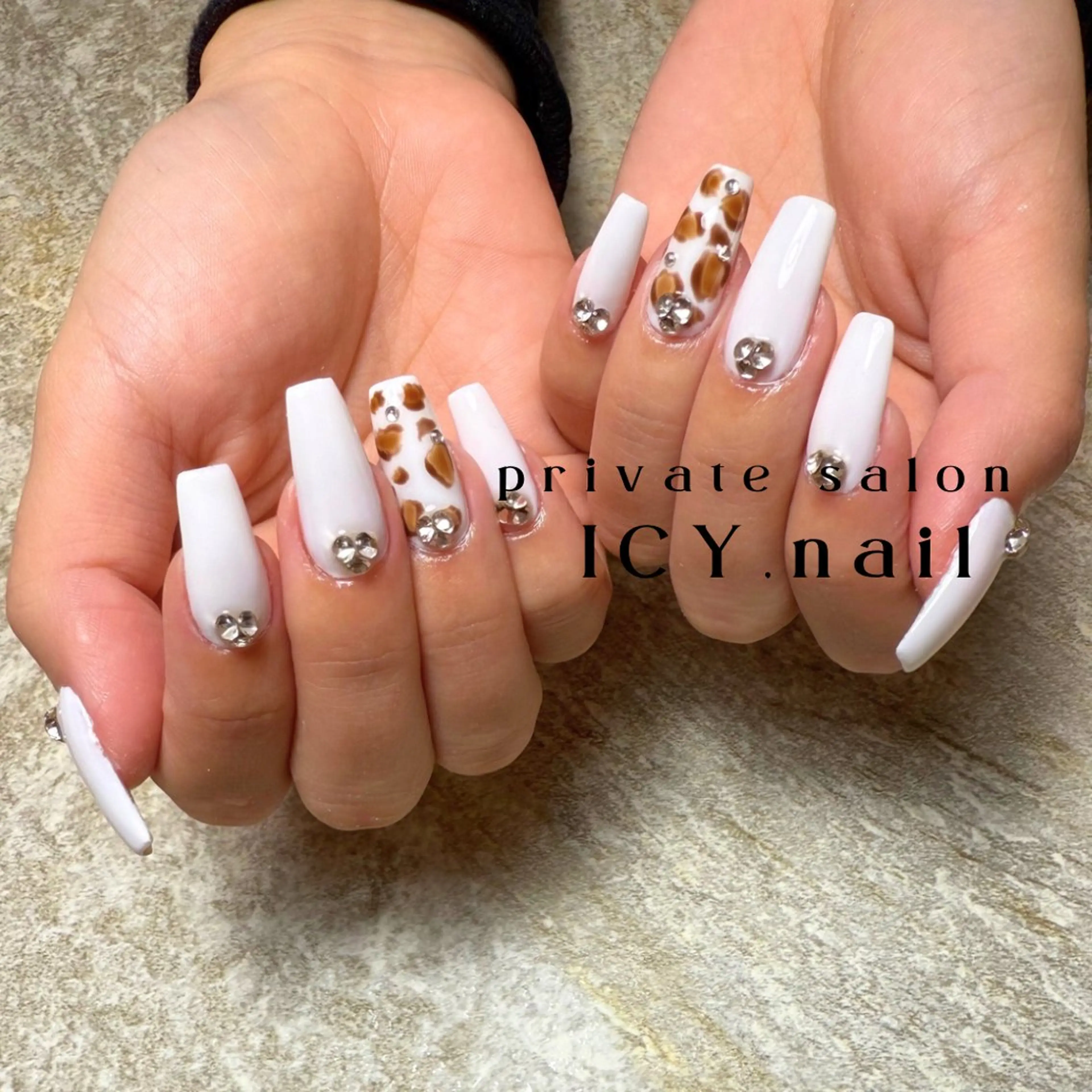 ネイル ハンドネイル ICY,nail REINAのネイルデザイン