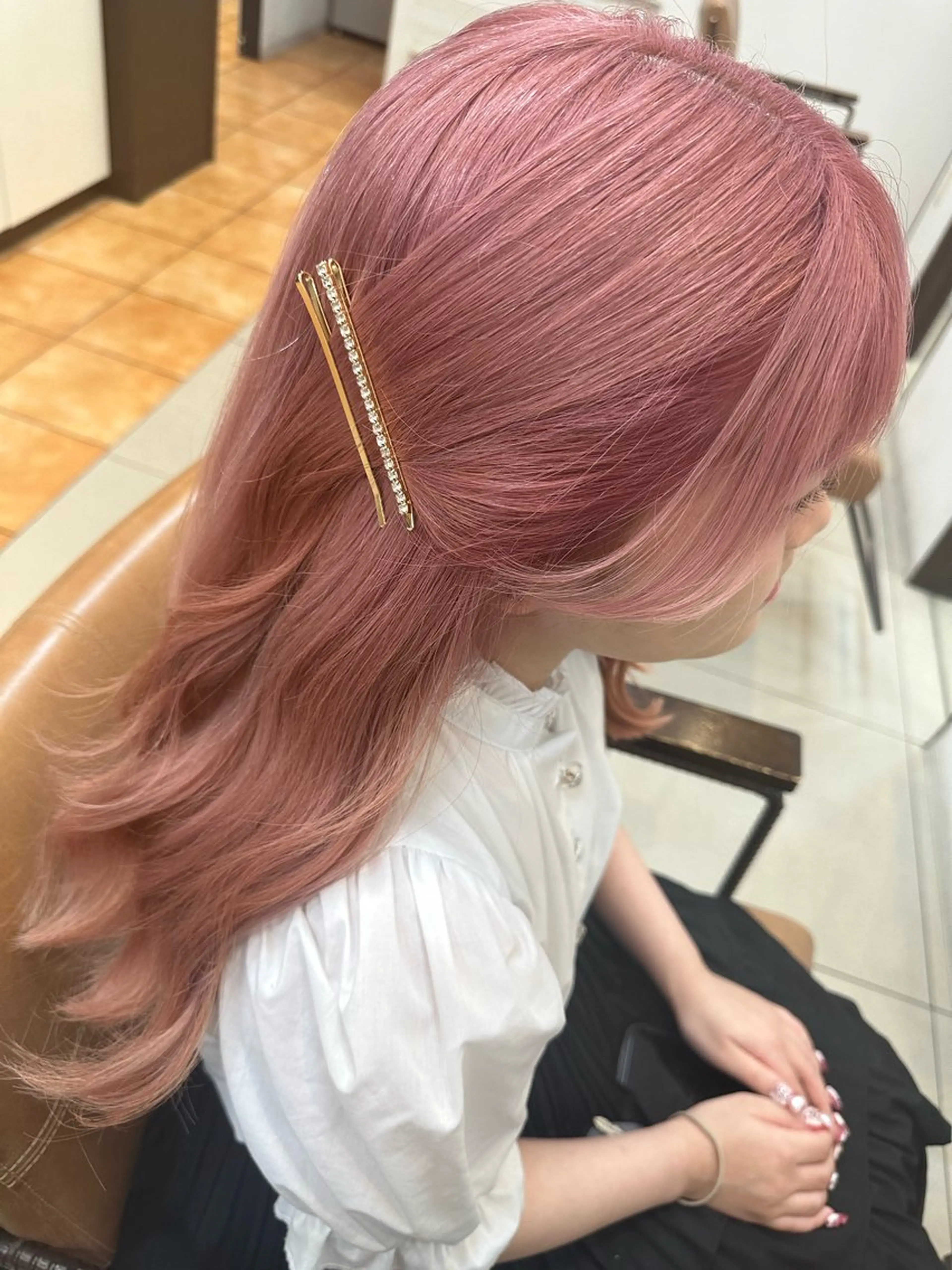 ロング カラー ヘアアレンジ ブリーチ ピンクカラー Cloe 梅田所属・🌼北口 絢🌼のヘアスタイル