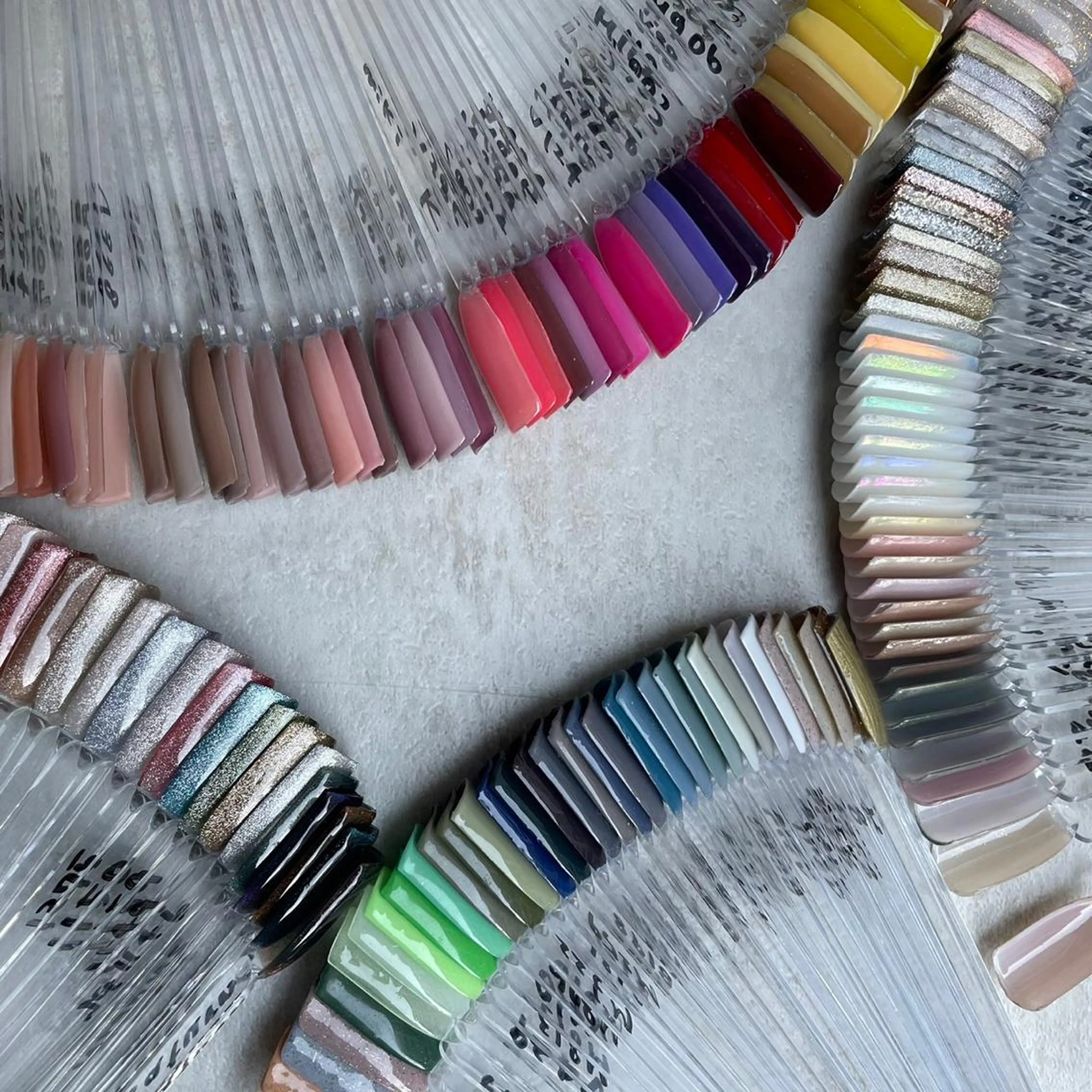 ネイル nailroom own所属・maino ( own　)のネイルデザイン