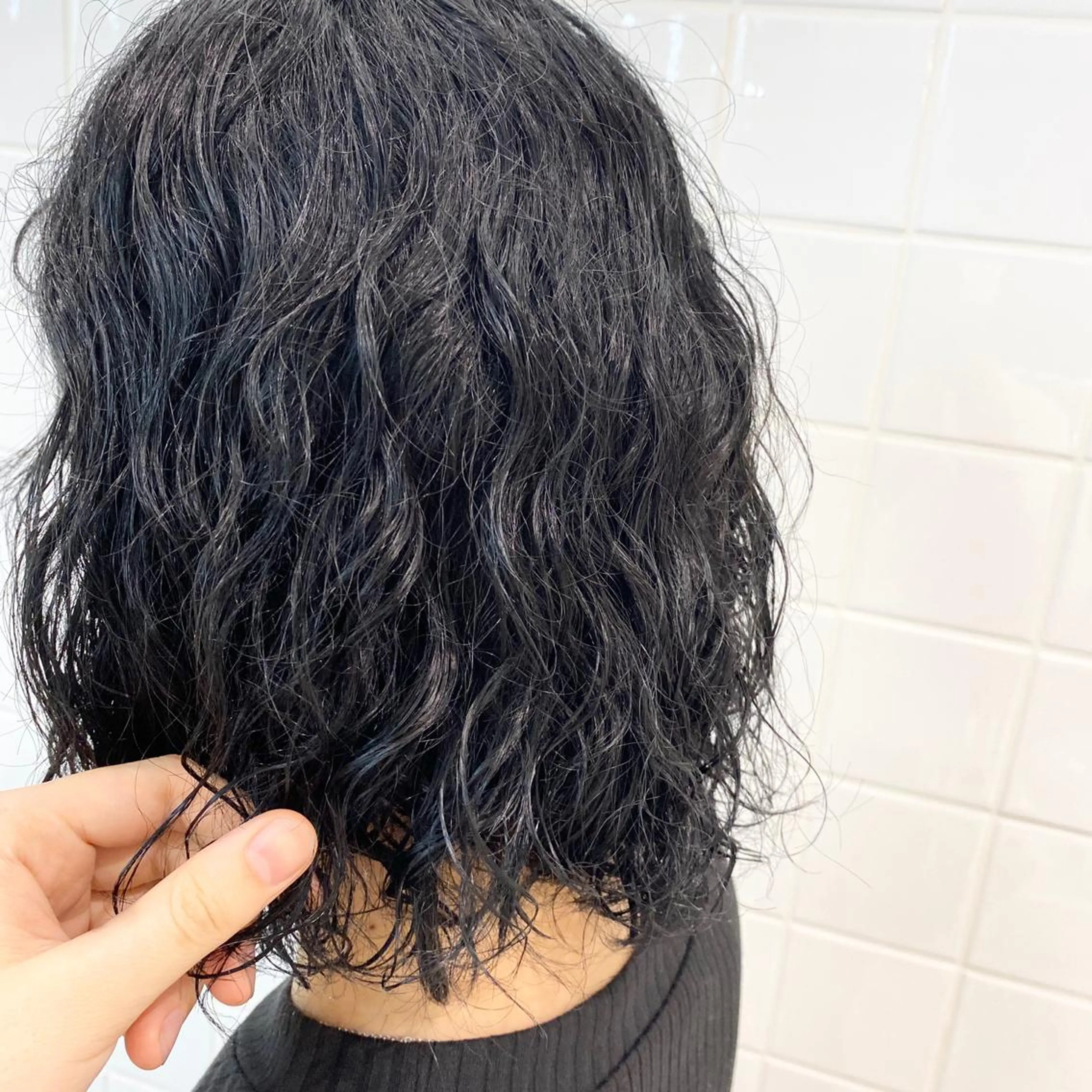 ショート カラー パーマ 酸性ストレート・ メンズ 三原 楊子のヘアスタイル