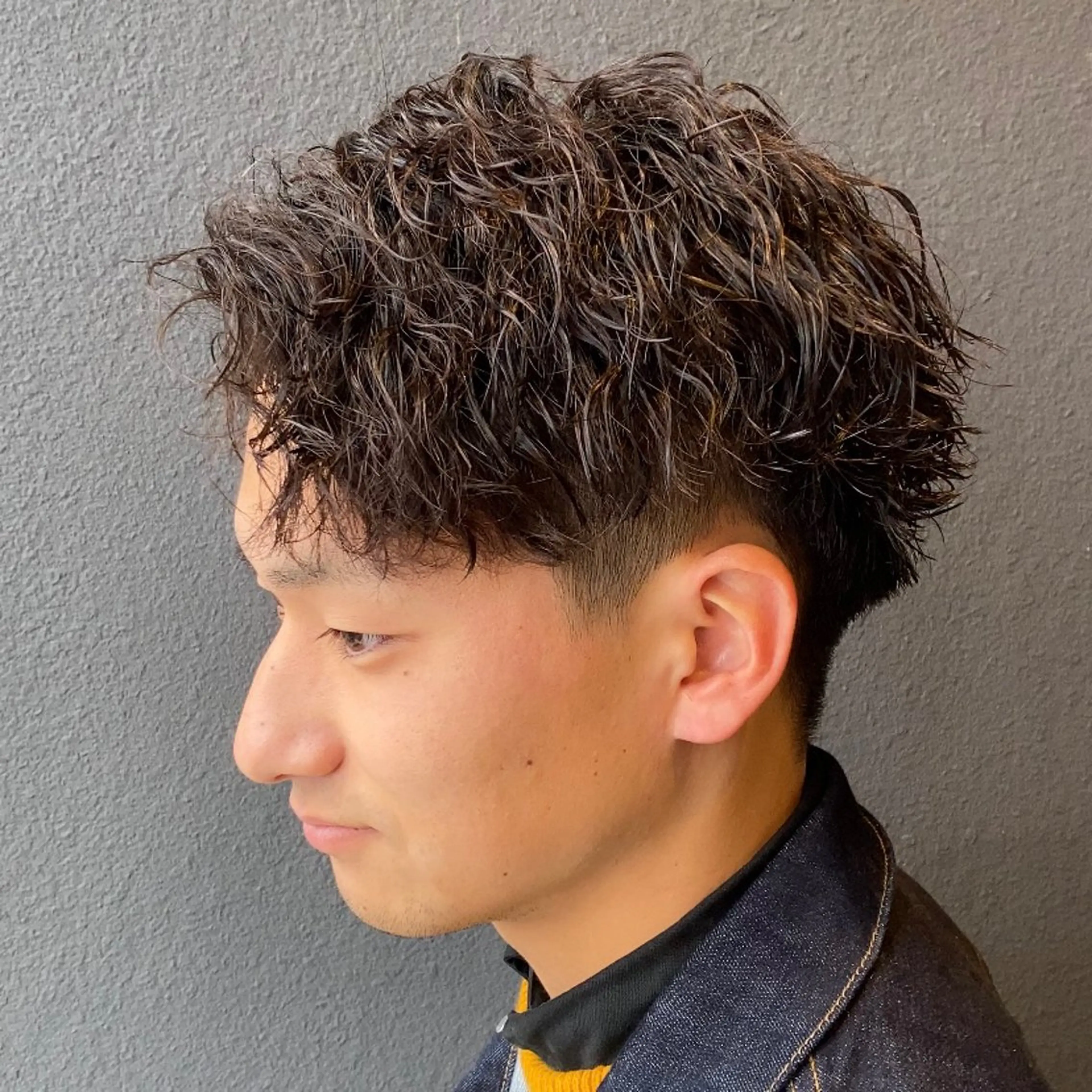 ショート パーマ メンズ メンズパーマ ツイストスパイラルパーマ スパイラルパーマ ナツハラ サトシのヘアスタイル