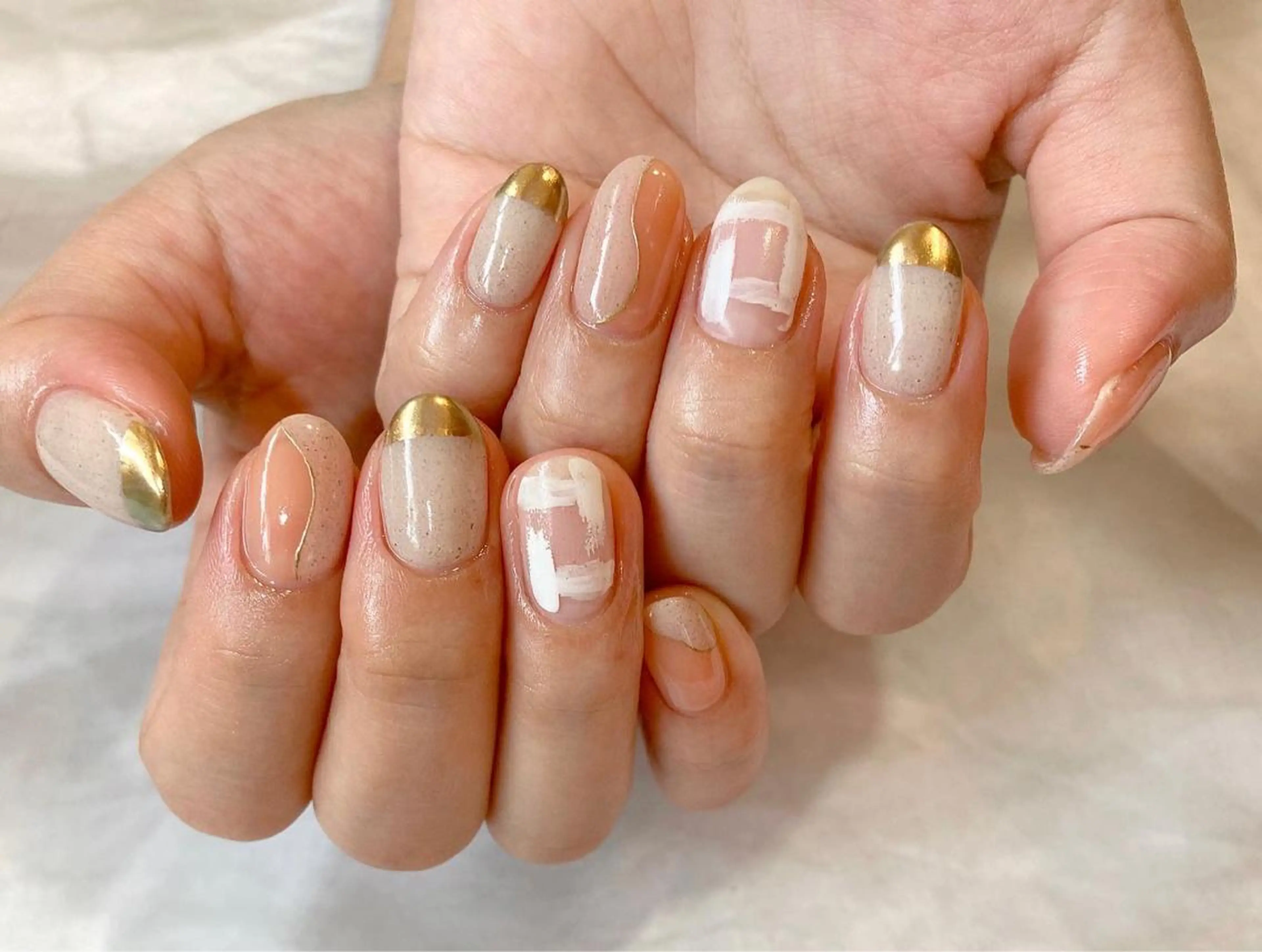 ショート カラー ネイル マツエク・マツパ ハンドネイル illum hicariのネイルデザイン