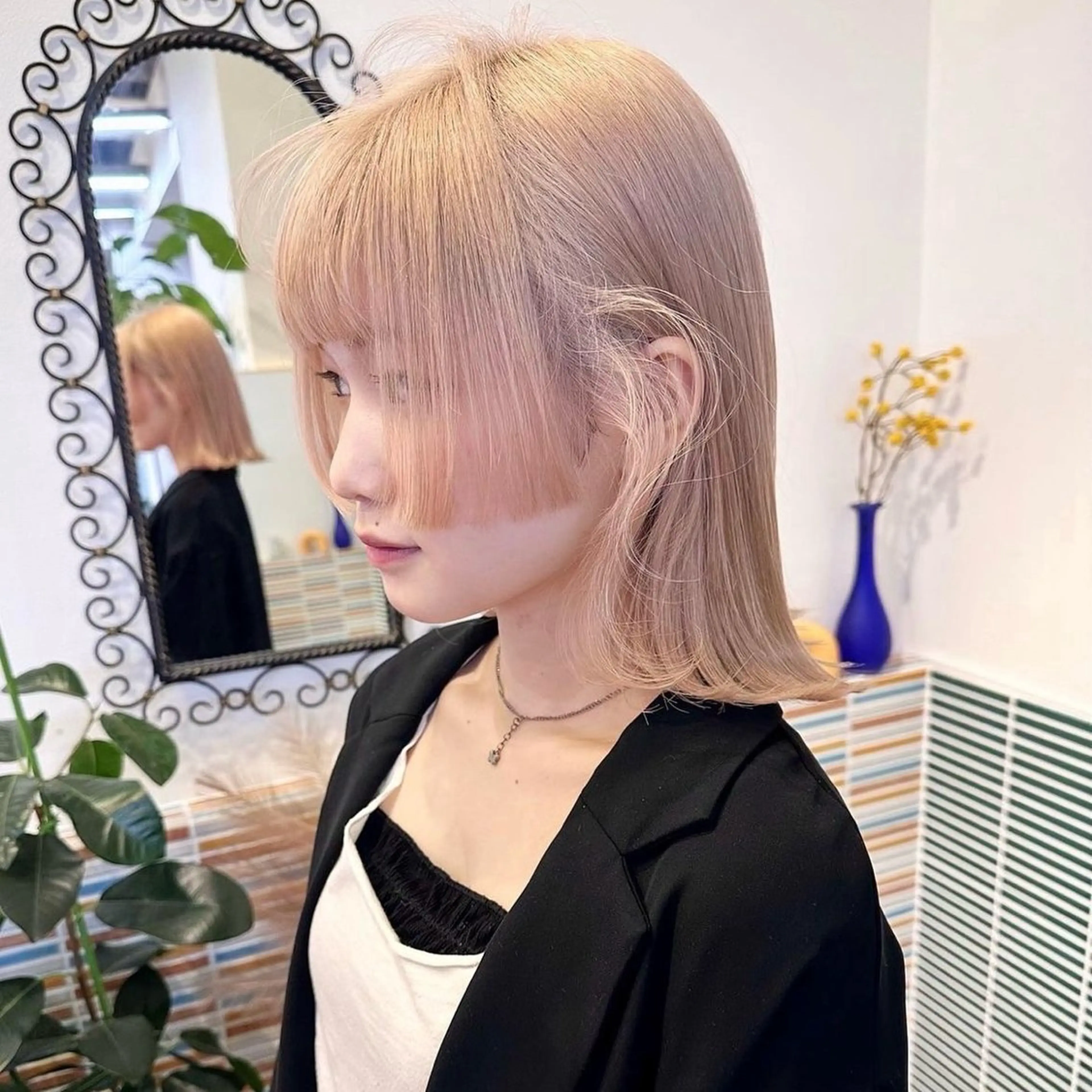 ショート カラー ヘアアレンジ ハイトーン mamiのヘアスタイル