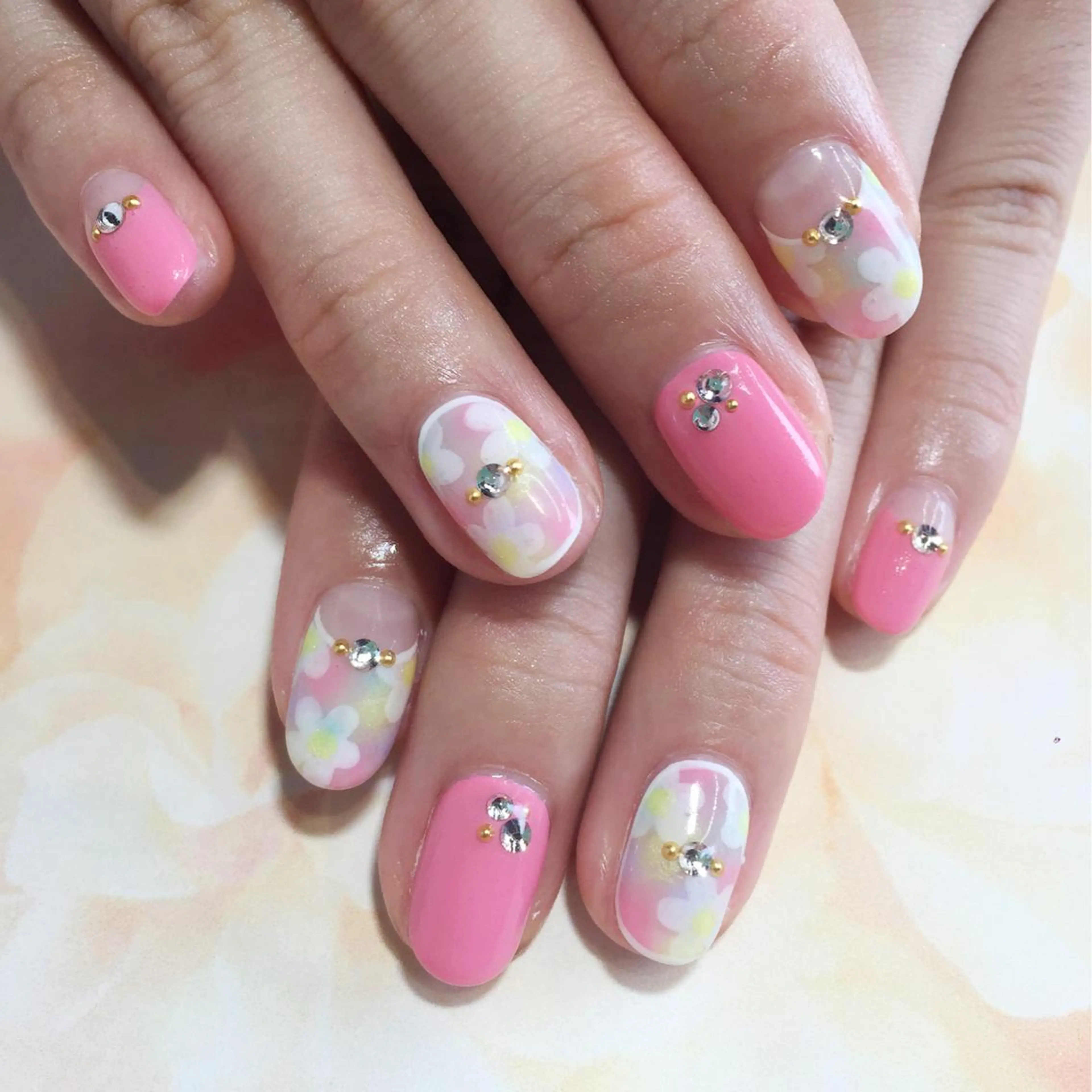ネイル みよし市 nail salon*pomnal.co所属・Shimada Harukaのネイルデザイン