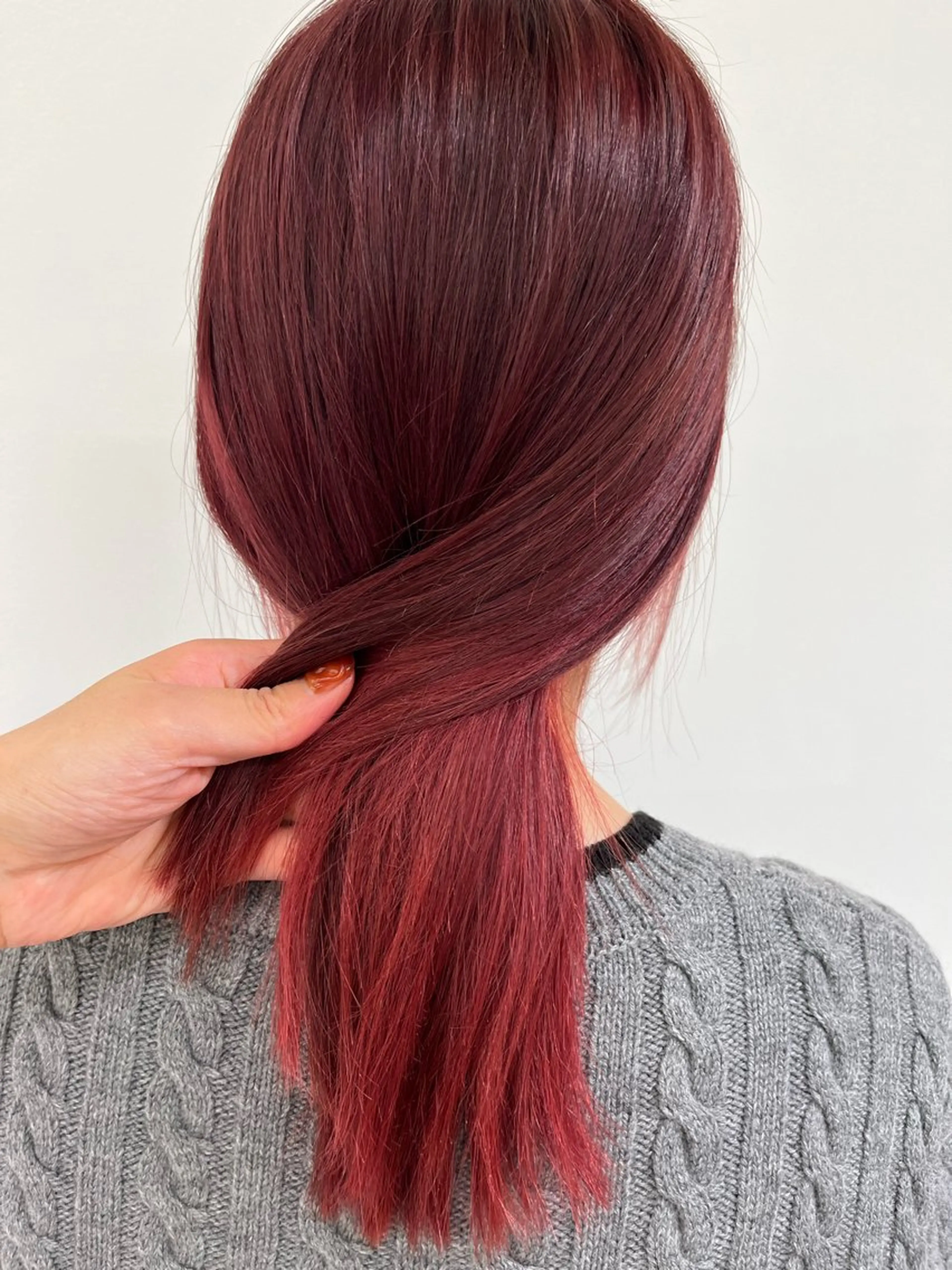 セミロング カット ヘアカラー ホラオク カナエのヘアスタイル