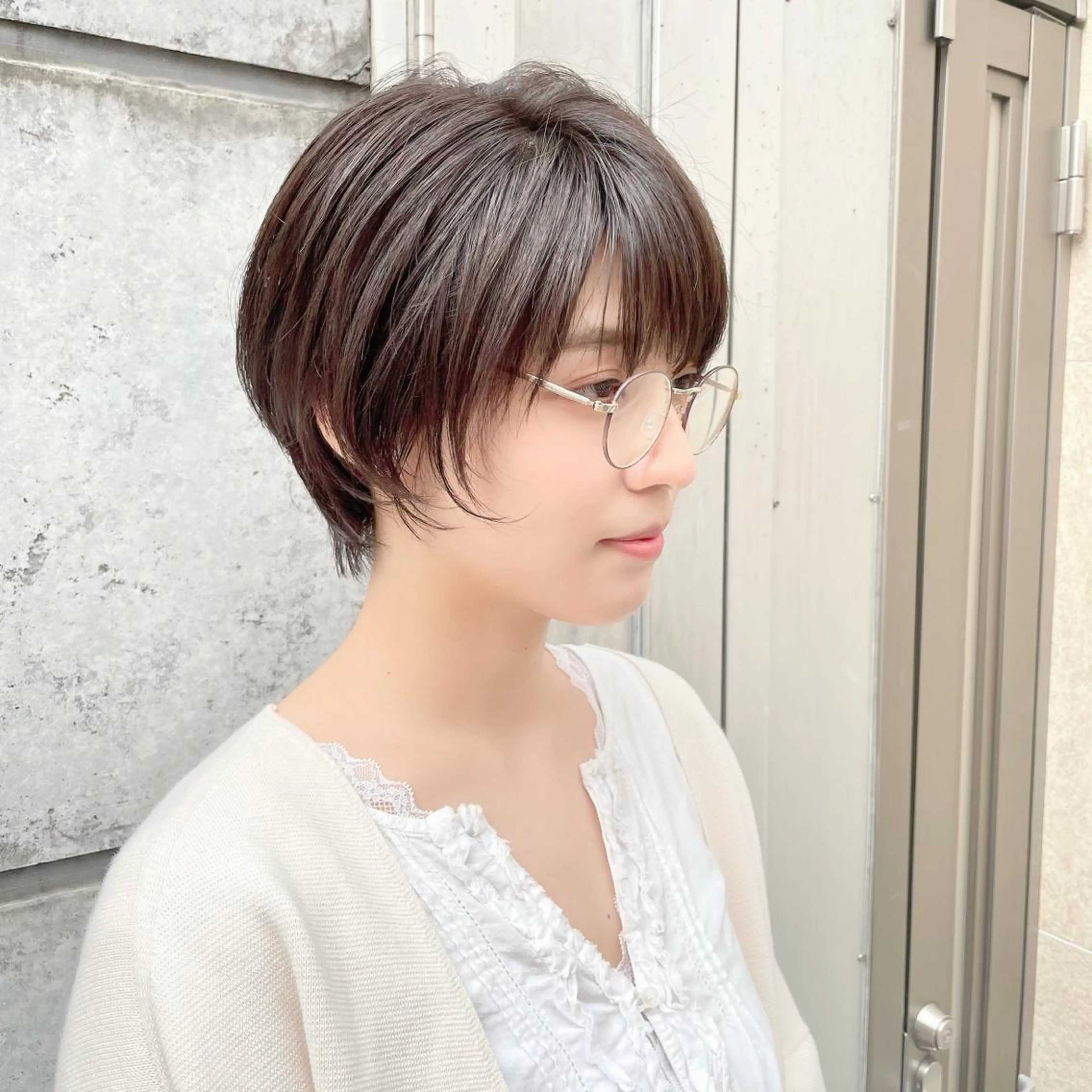 ショート カラー ヘアアレンジ カット ヘアカラー トリートメント MiU所属・韓国×髪質改善×美髪 縮毛矯正×レイヤーのヘアスタイル